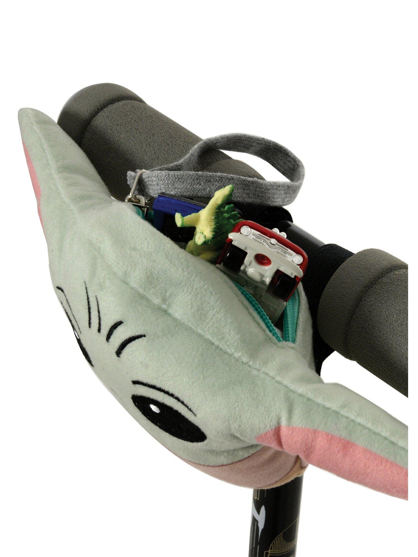 Image 3 of 5 of Star Wars Star Wars Inline Scooter with Grogu Squishle