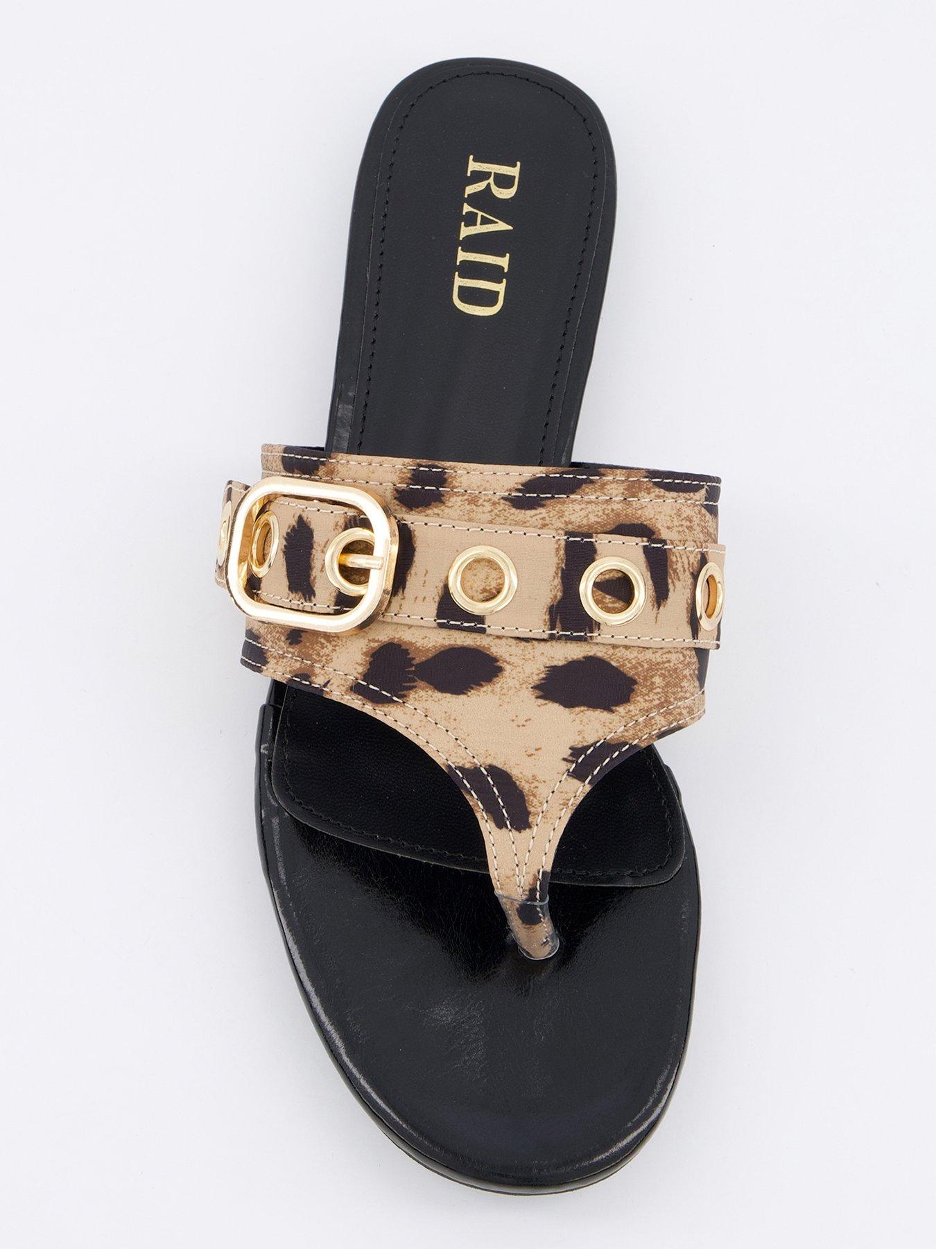 raid-regent-flat-thong-sandals-leopard-printoutfit