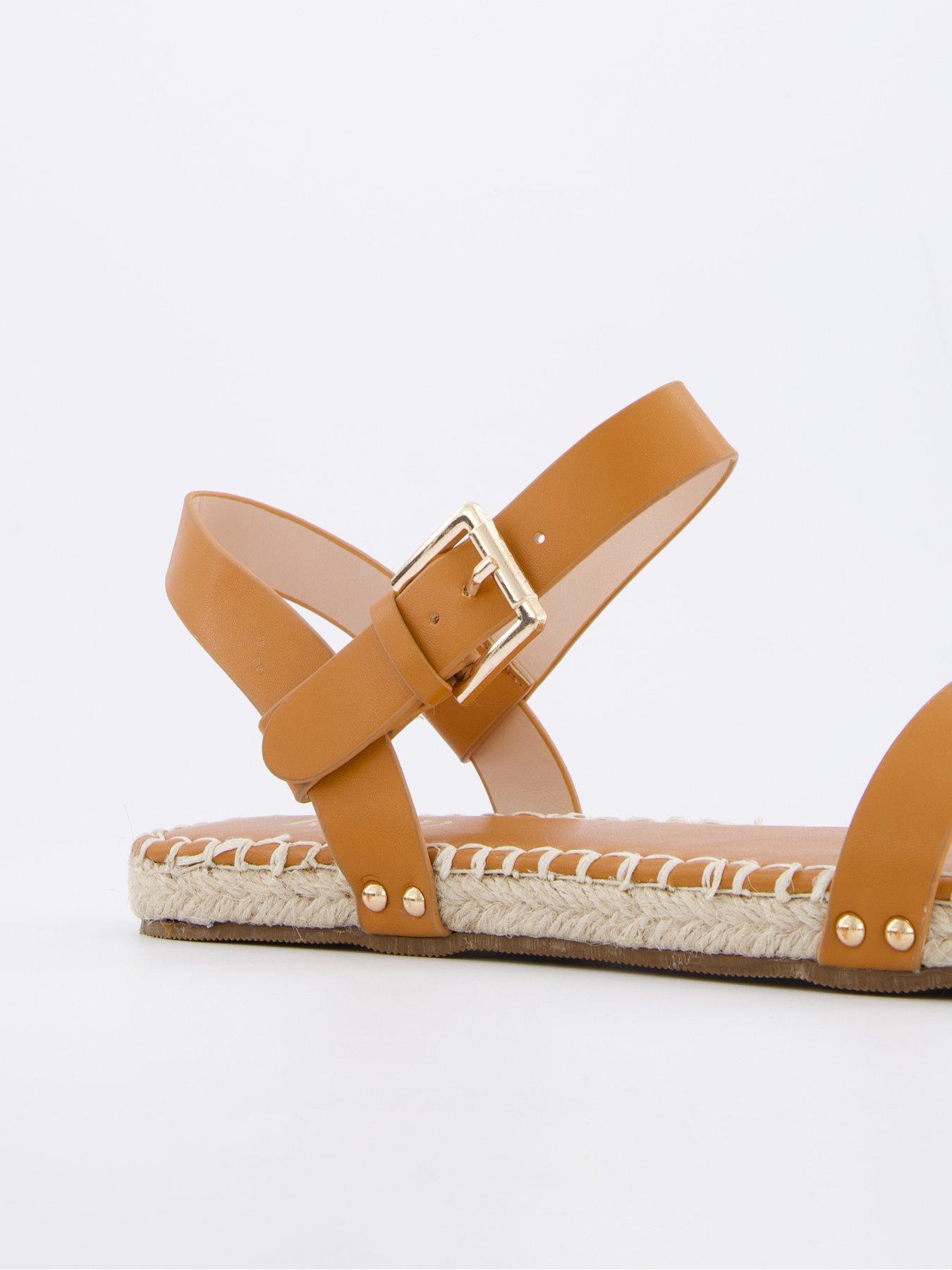 Image 6 of 7 of Raid Bambie Flat Sandals - Tan