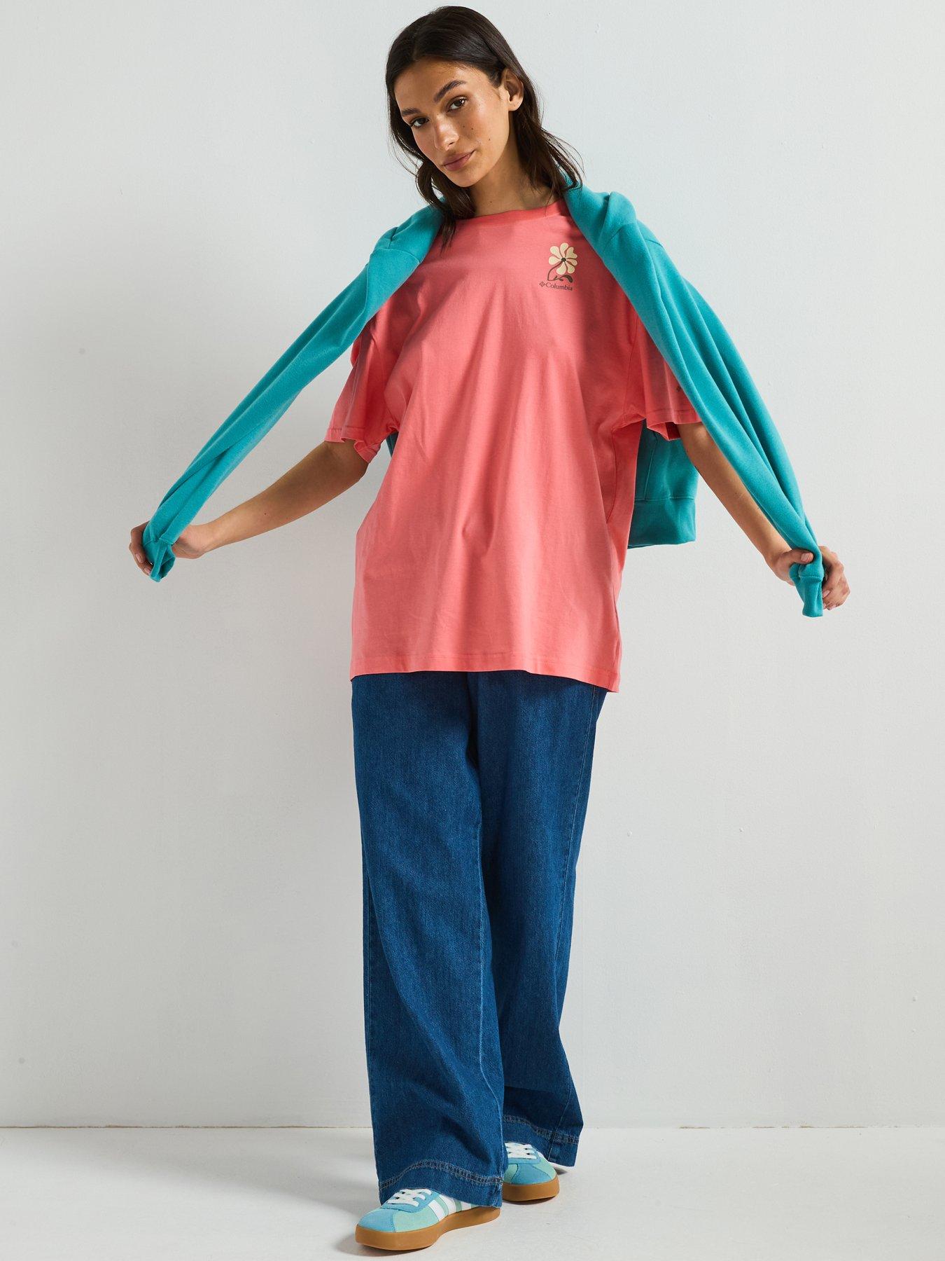 columbia-womens-rolling-bend-graphic-oversized-t-shirt-pinkback