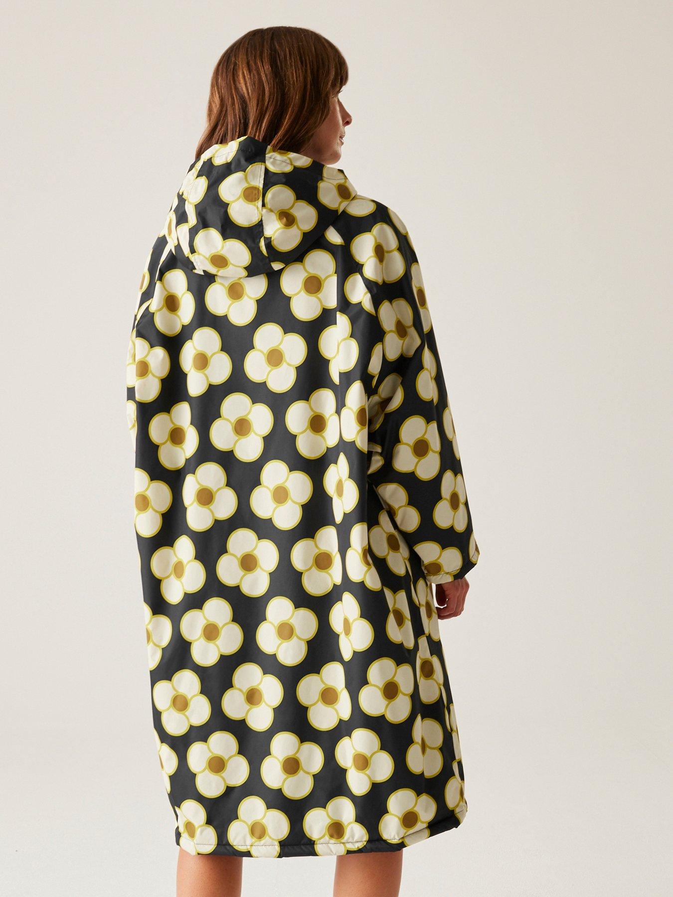 regatta-womens-orla-waterproof-changing-robe-yellowstillFront