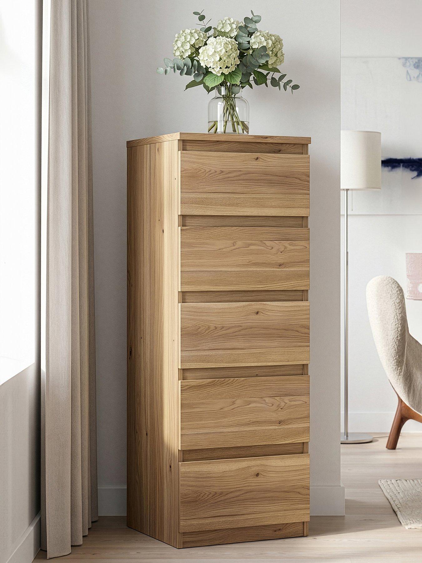 The Very Collection Lisson Narrow Chest of 5 Drawers - New Oak - FSC® Certified