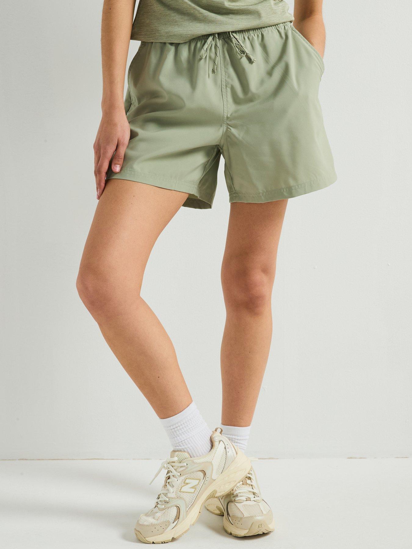 columbia-womens-bluevista-hill-short-green