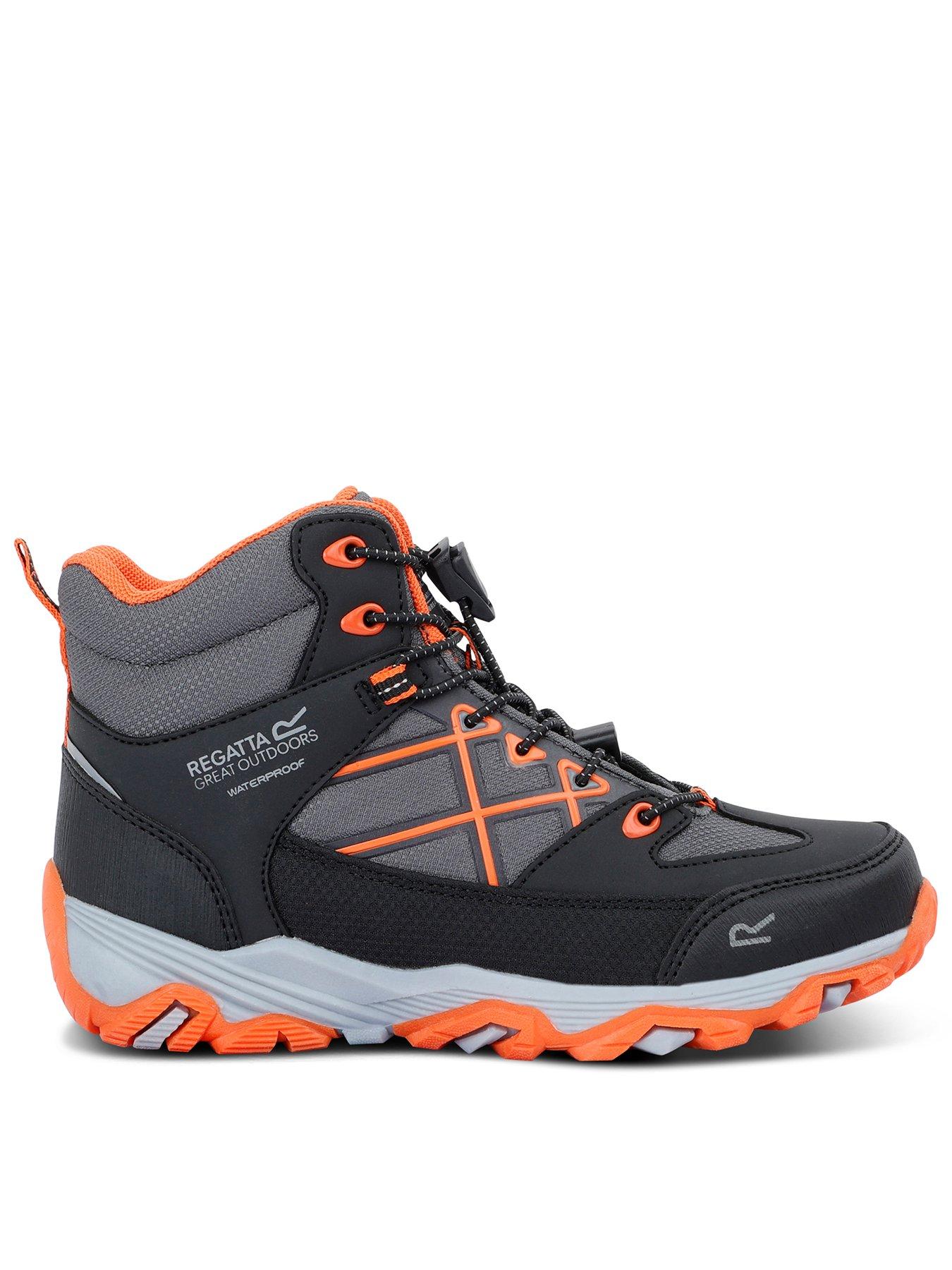 Image 1 of 7 of Regatta Kids Samaris Junior Waterproof Walking Boot -black