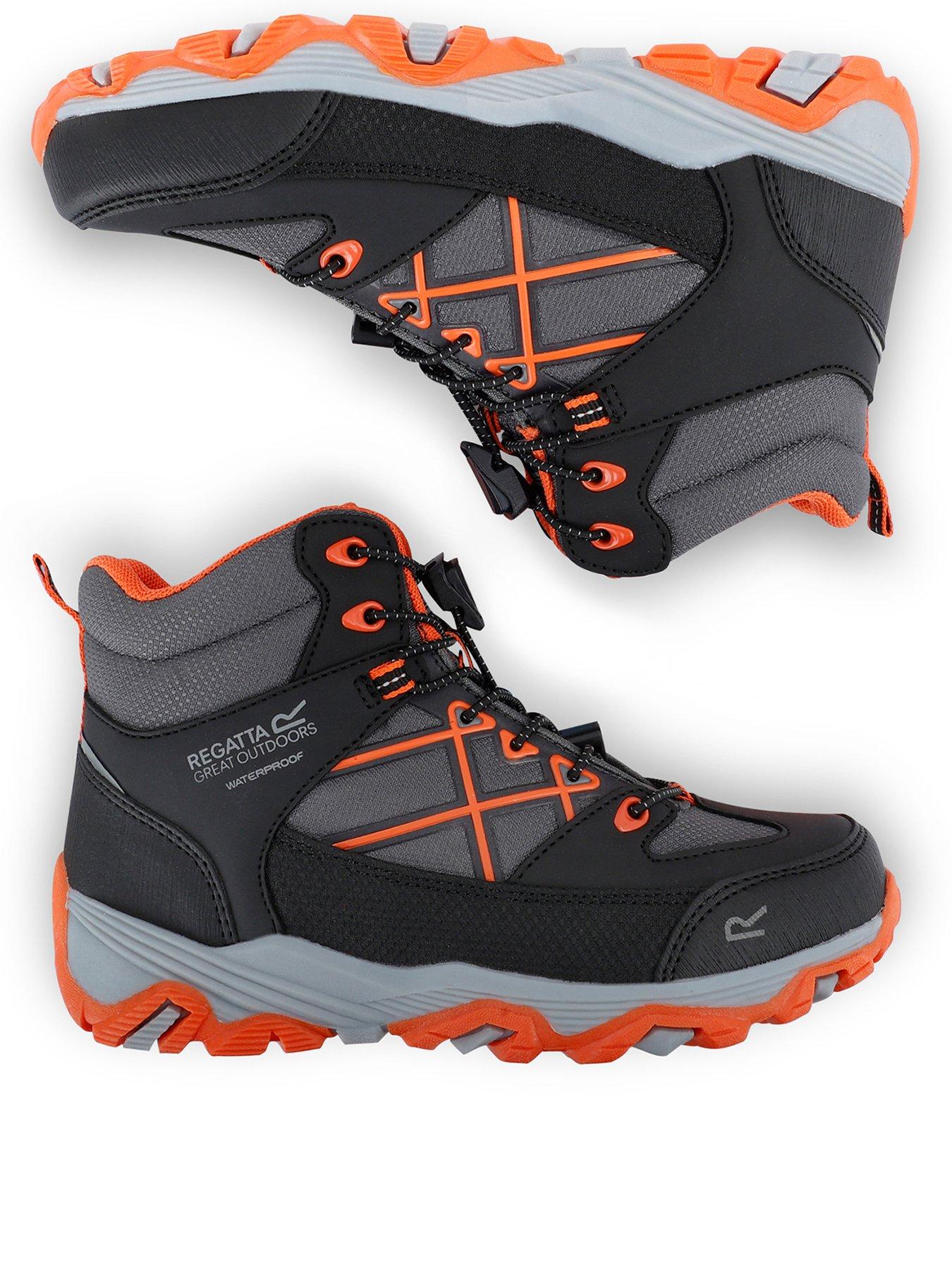 Image 3 of 7 of Regatta Kids Samaris Junior Waterproof Walking Boot -black