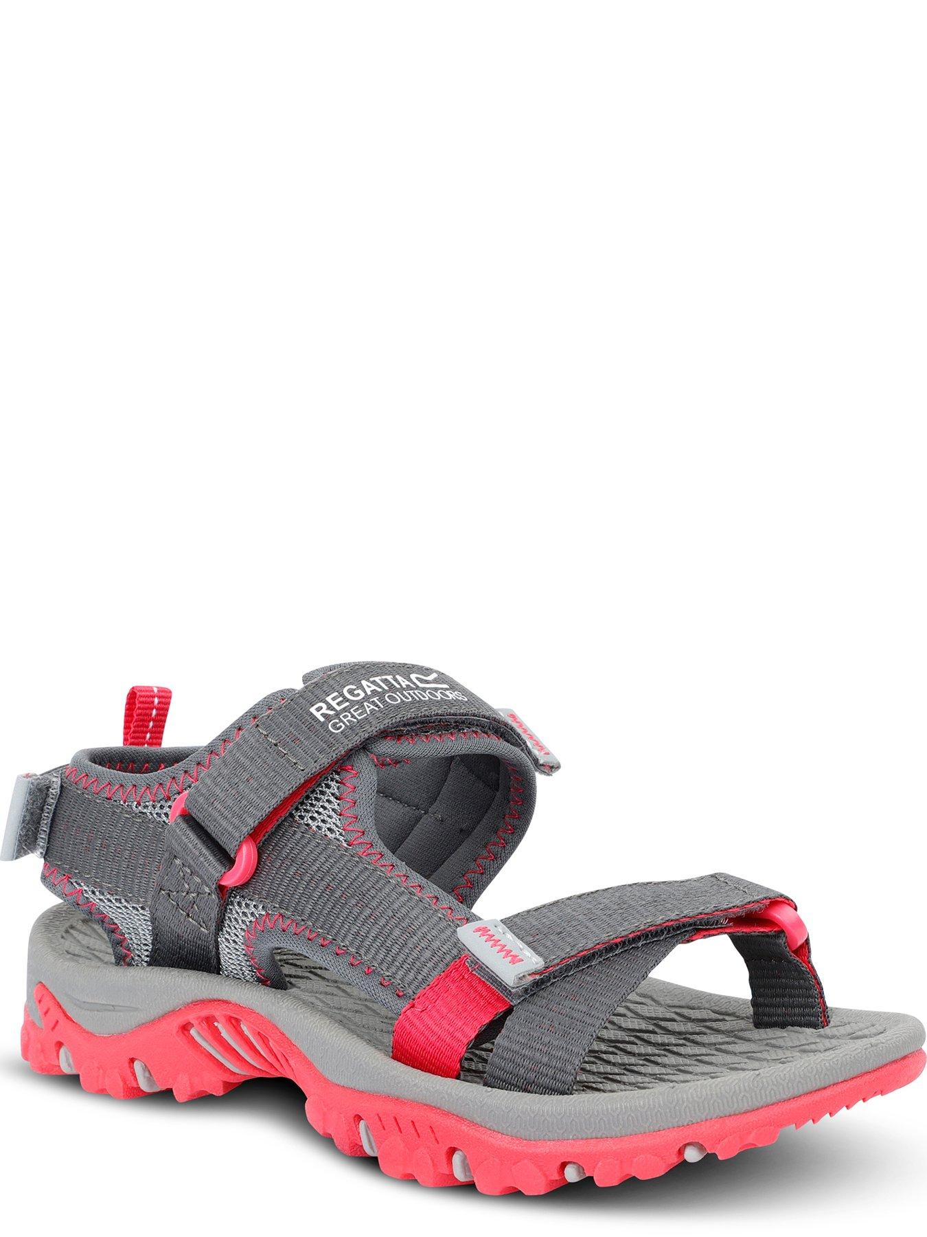 regatta-kids-blaze-junior-sandal--greyoutfit