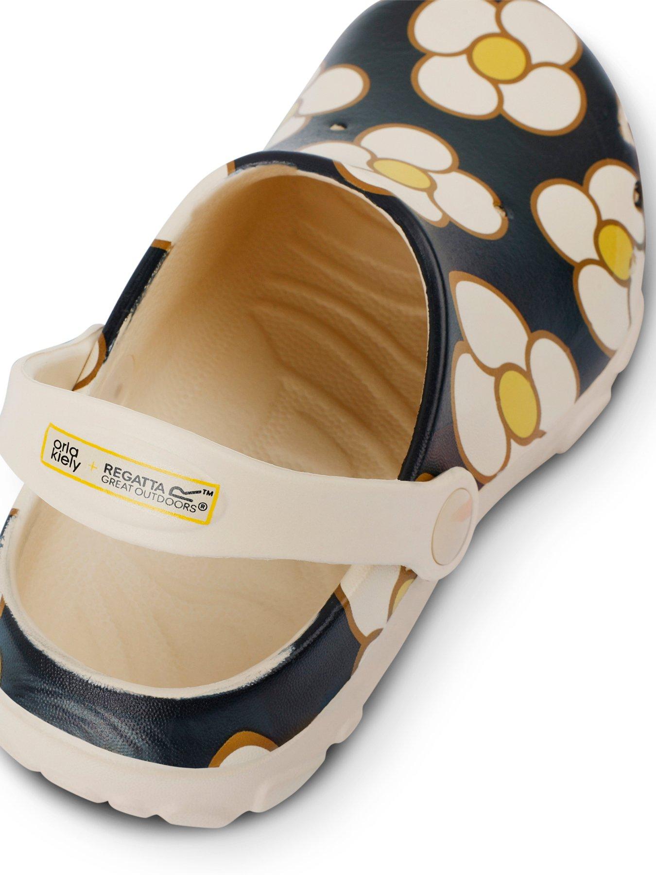 Image 6 of 7 of Regatta Kids Orla Junior Clogs - Floral