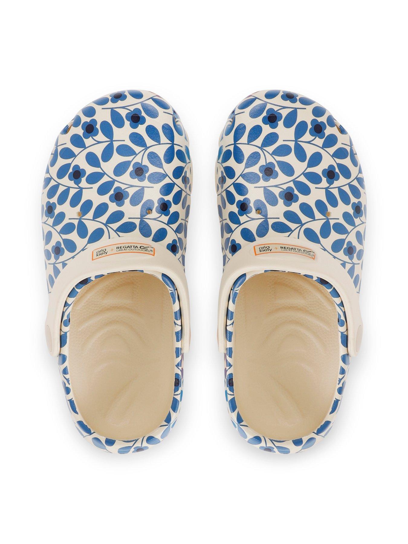 Image 7 of 7 of Regatta Kids Orla Junior Clogs - Blue Floral