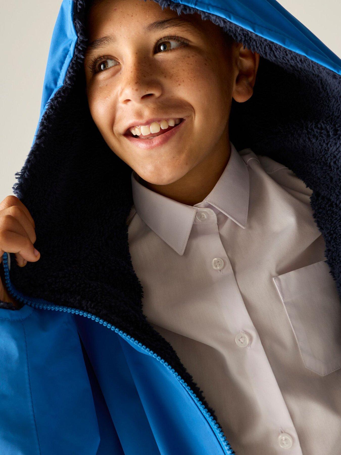 Image 5 of 6 of Regatta Junior Kids Waterproof Changing Robe - Blue