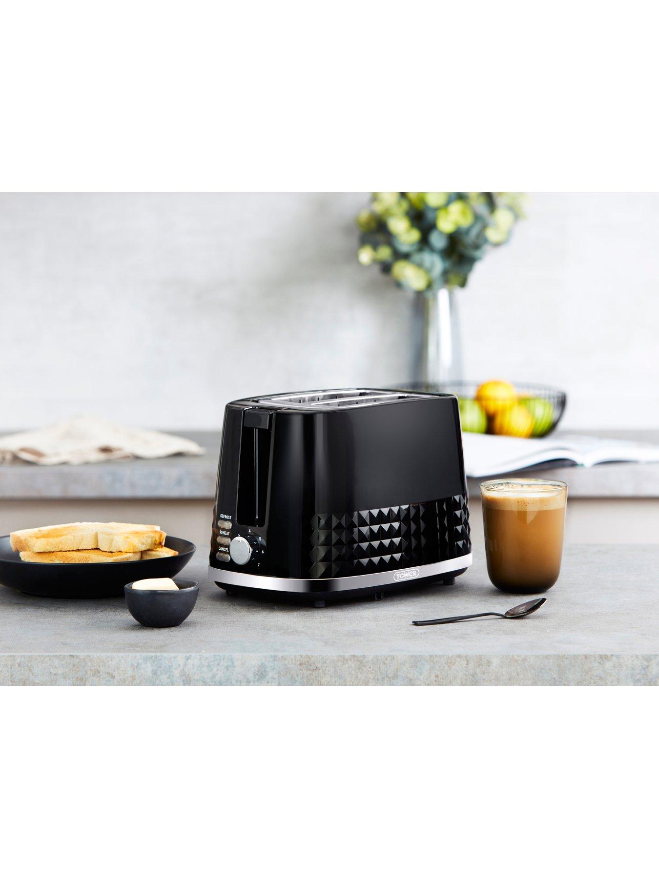 tower-solitaire-kitchen-set-of-kettle-toaster-amp-air-fryerback