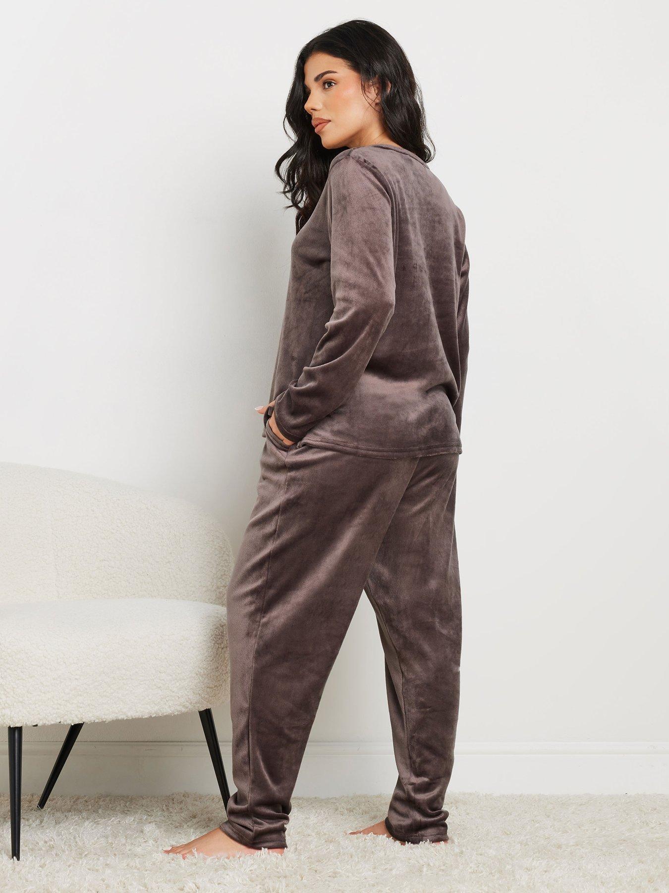 pixiegirl-petite-luxe-fleece-lounge-setstillFront