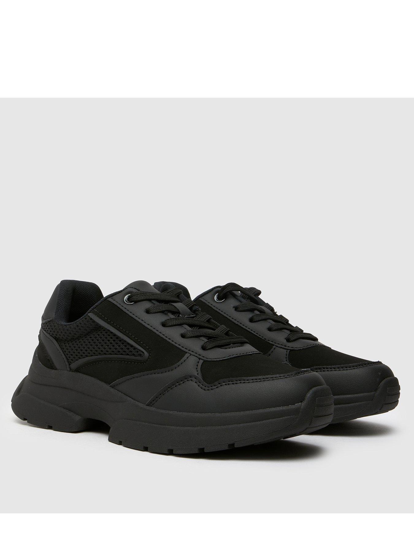 schuh-maura-chunky-trainer-black-solestillFront