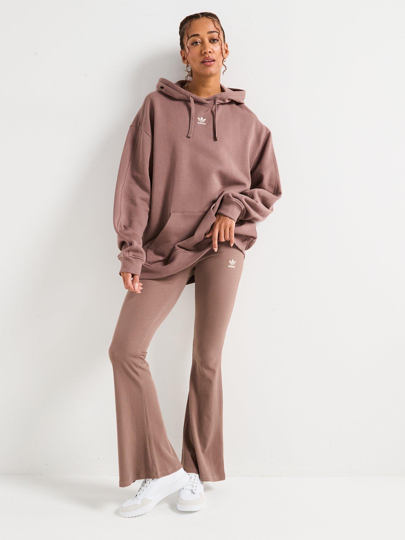 adidas-originals-womens-essentials-rib-flared-leggings-brownoutfit