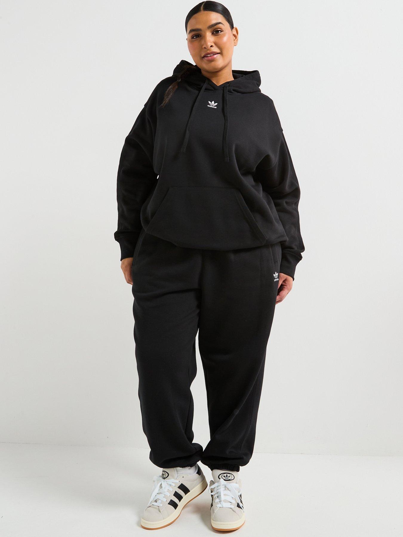 adidas-originals-womens-plus-size-essentials-oversized-hoodie-blackoutfit