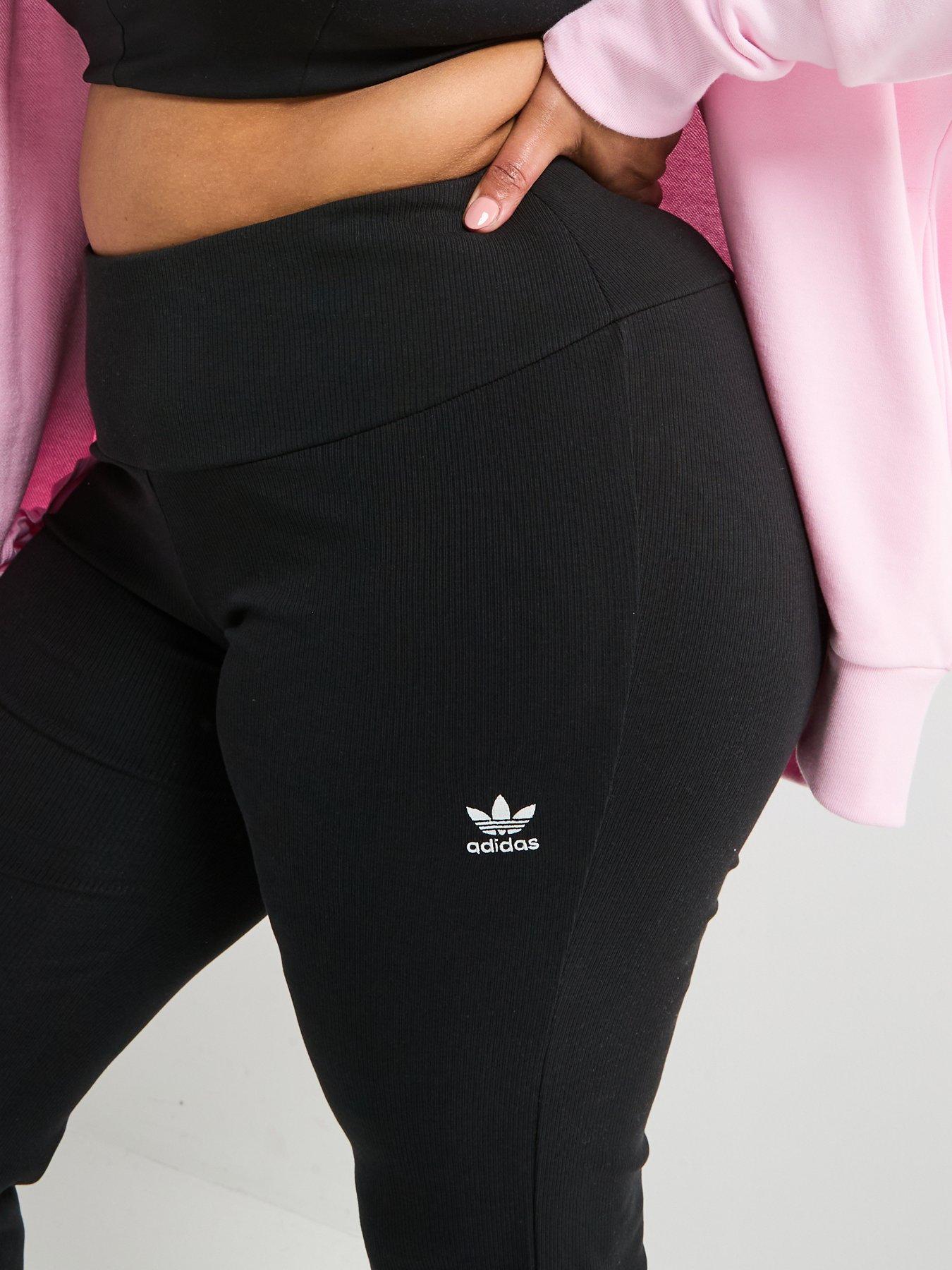 adidas-originals-womens-plus-size-essentials-rib-flared-leggings-blackoutfit