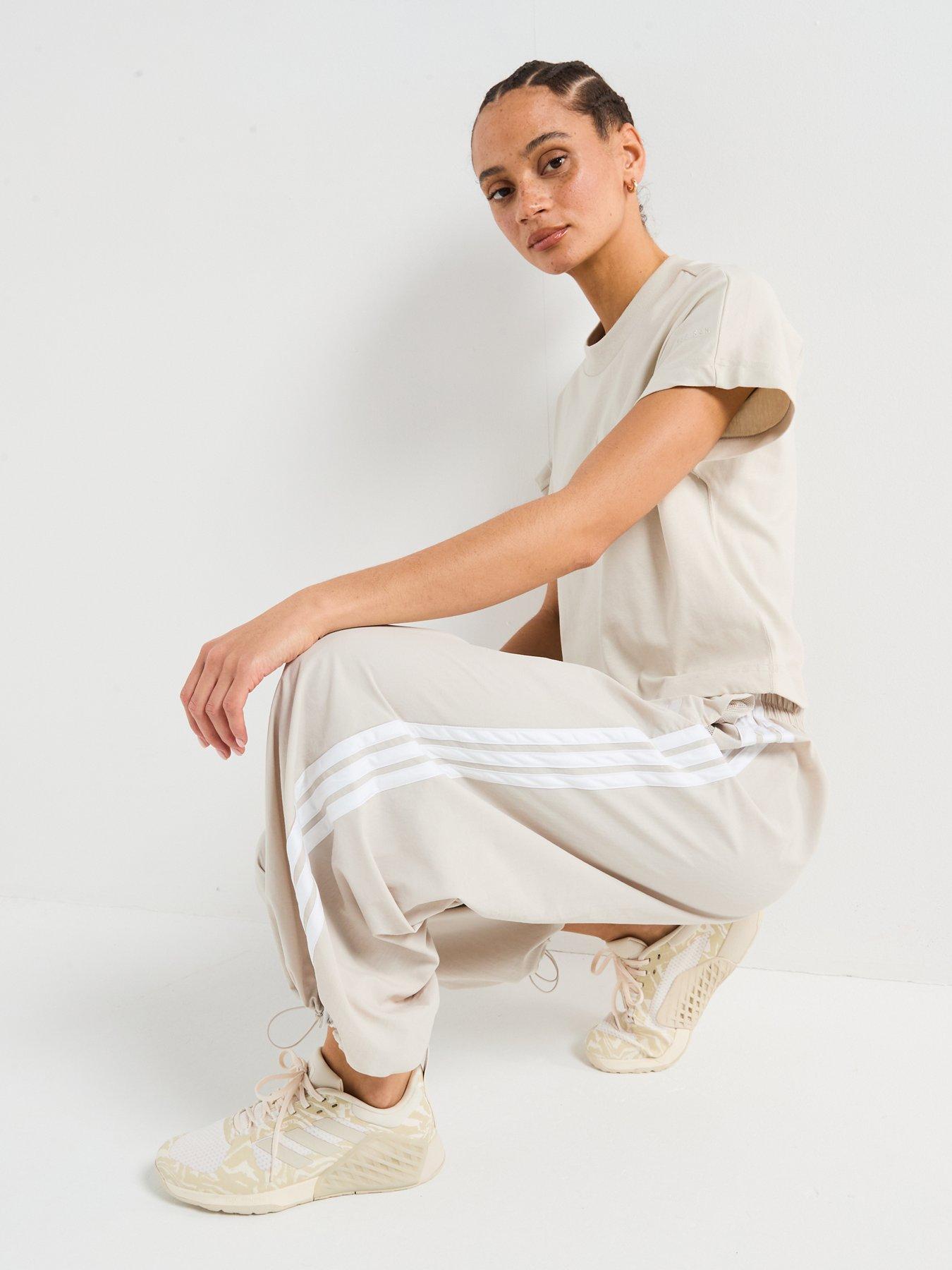 Image 6 of 6 of adidas Sportswear Women's Essentials 3-Stripes Tracksuit Bottoms - Wonder Alumina/White