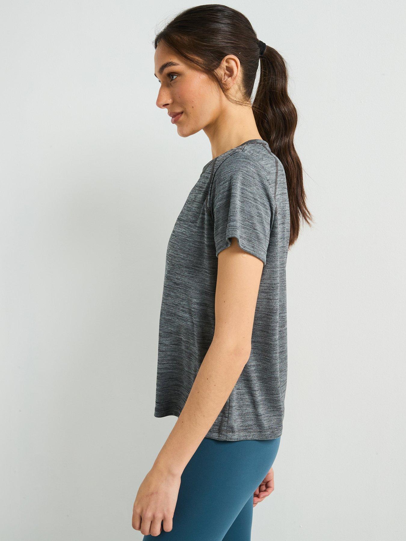 reebok-womens-id-training-tee--greydetail