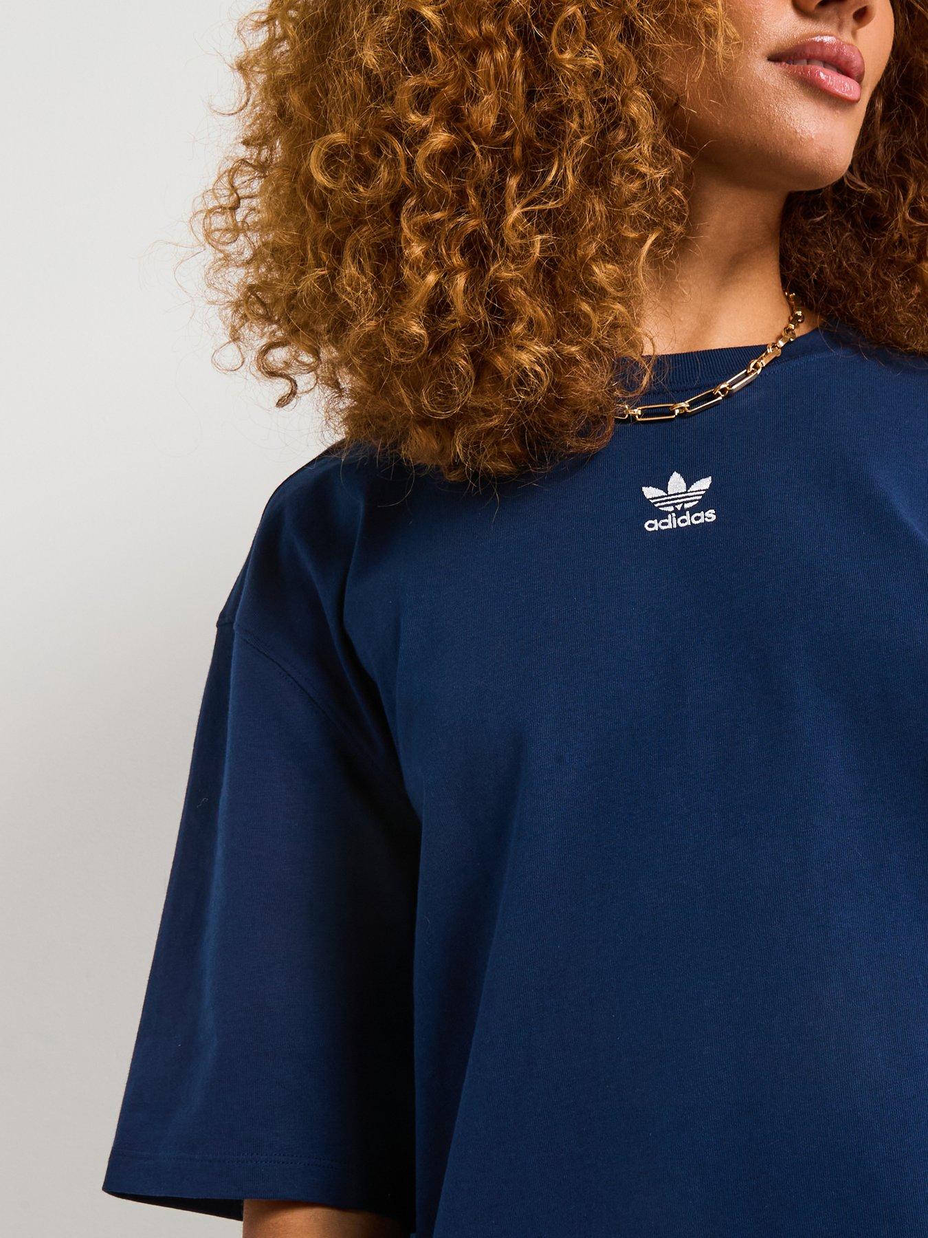 adidas-originals-womens-essentials-boyfriend-t-shirt-blueoutfit