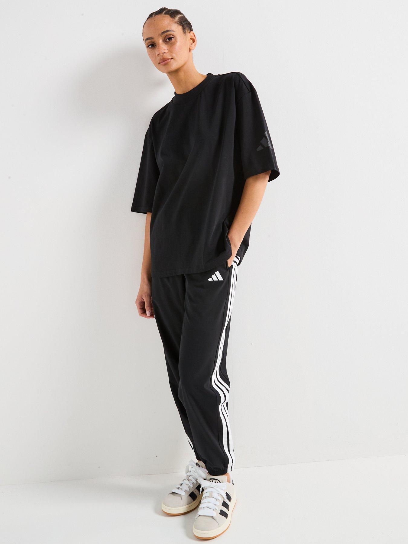 Image 3 of 5 of adidas Sportswear Womens Essentials Boyfriend T-shirt - Black