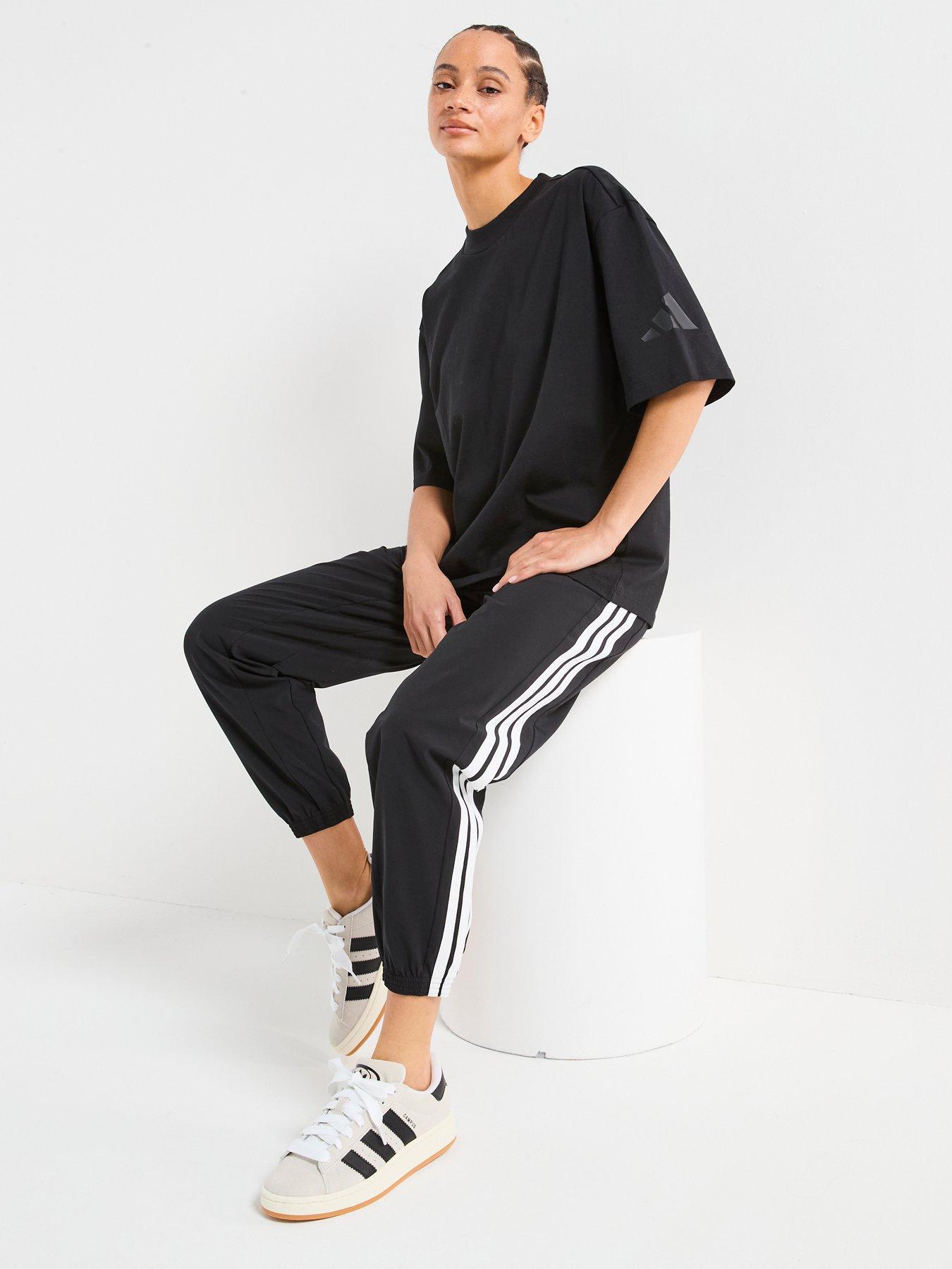 Image 5 of 5 of adidas Sportswear Womens Essentials Boyfriend T-shirt - Black