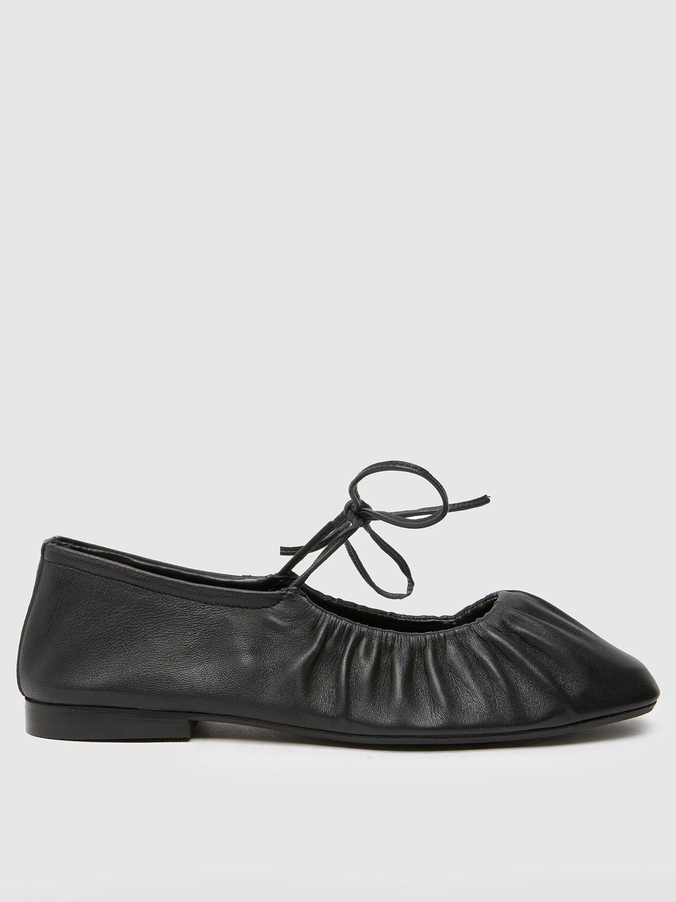 schuh-lindy-ruched-ballerina-blackfront