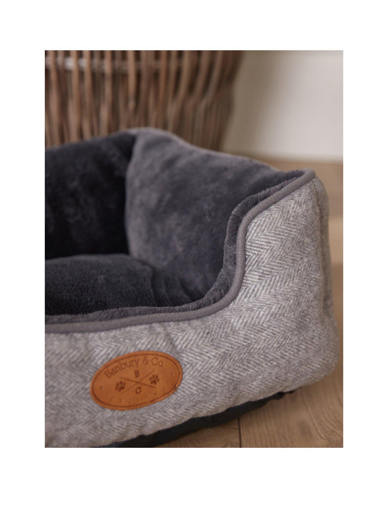 banbury-co-herringbone-luxury-pet-bed--nbspgreyback