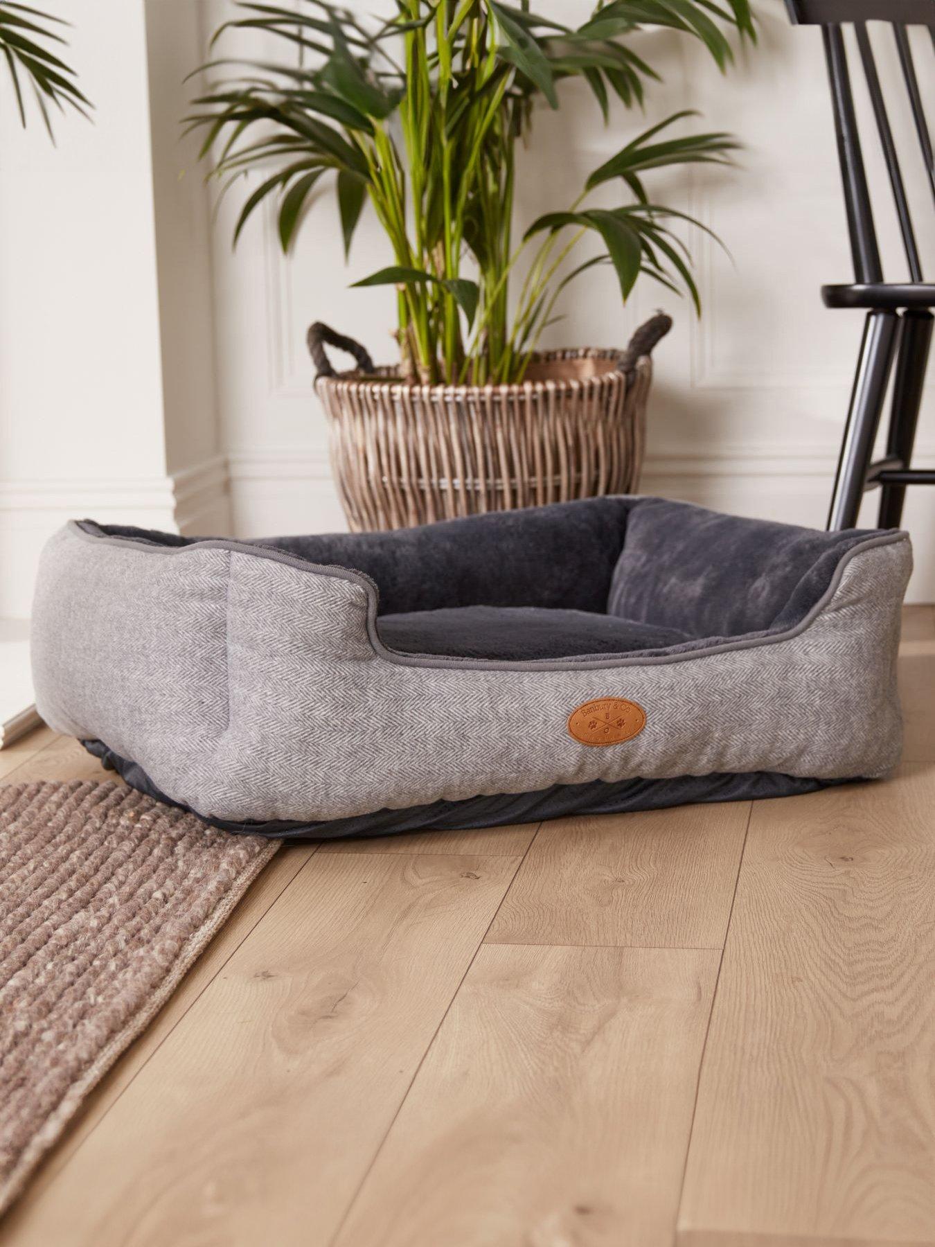 banbury-co-herringbone-luxury-pet-bed--nbspgreydetail