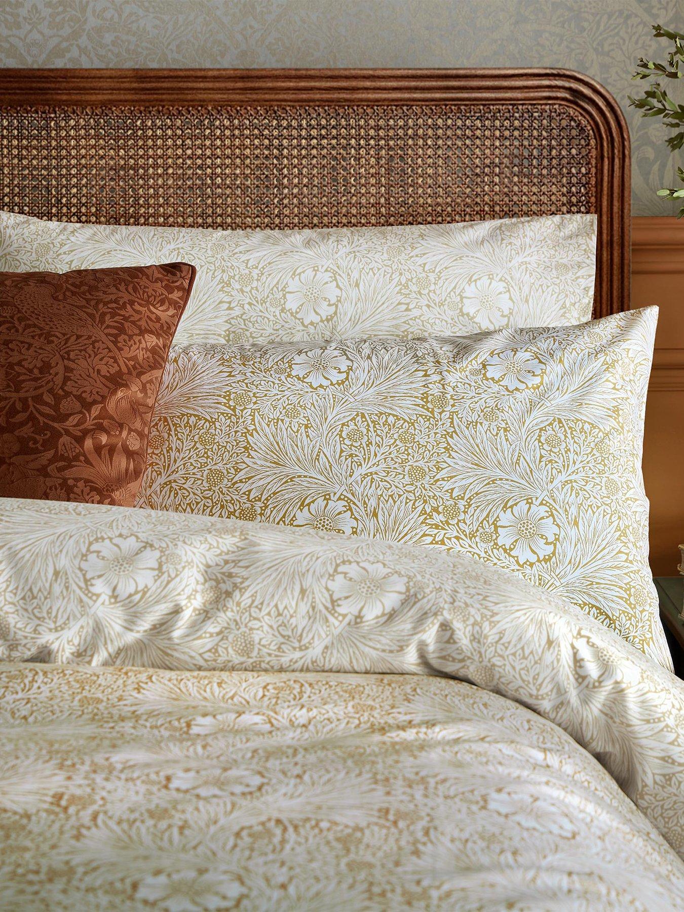 william-morris-at-home-marigold-honey-duvet-cover-setoutfit