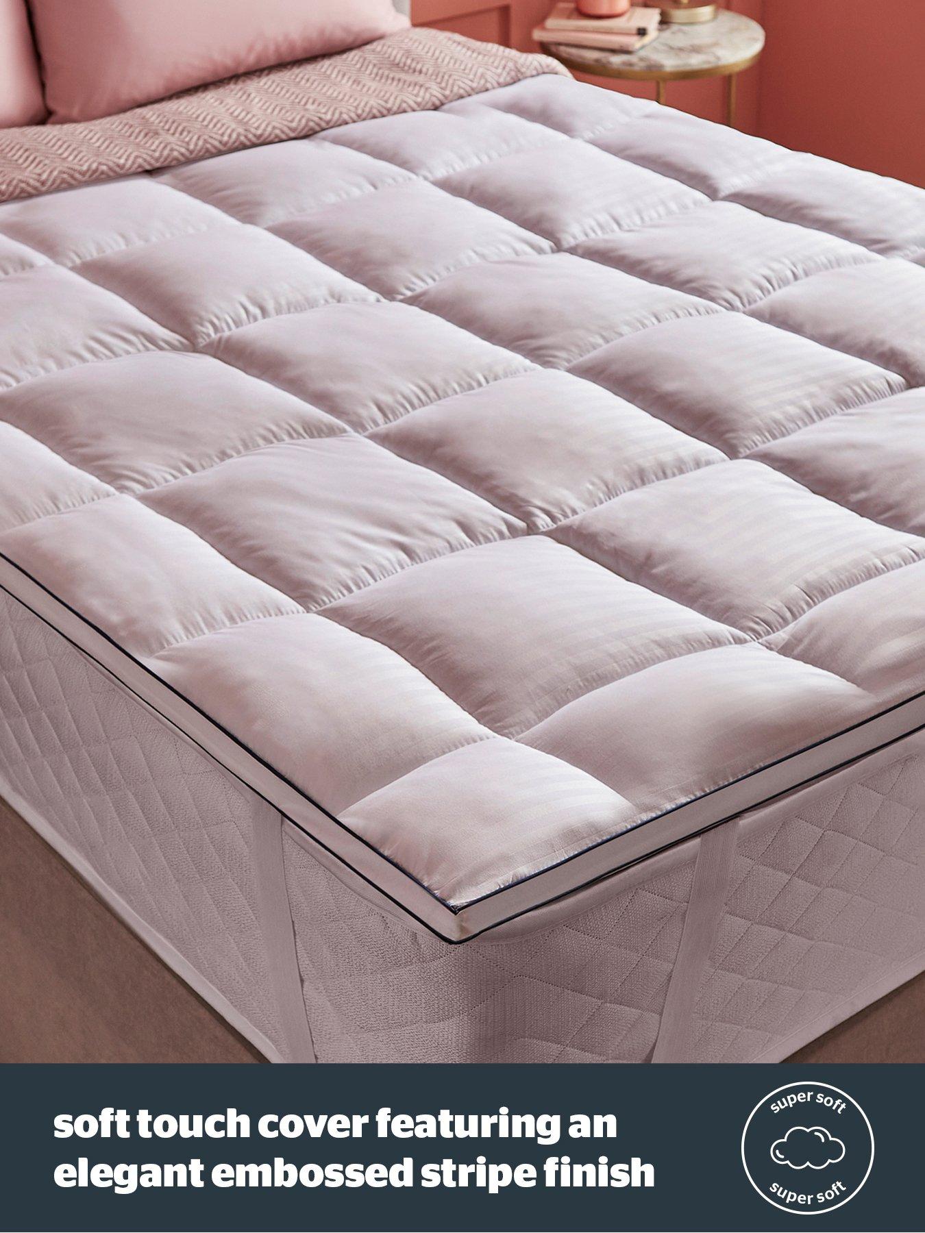 silentnight-luxury-hotel-collection-supreme-mattress-topper-singleoutfit