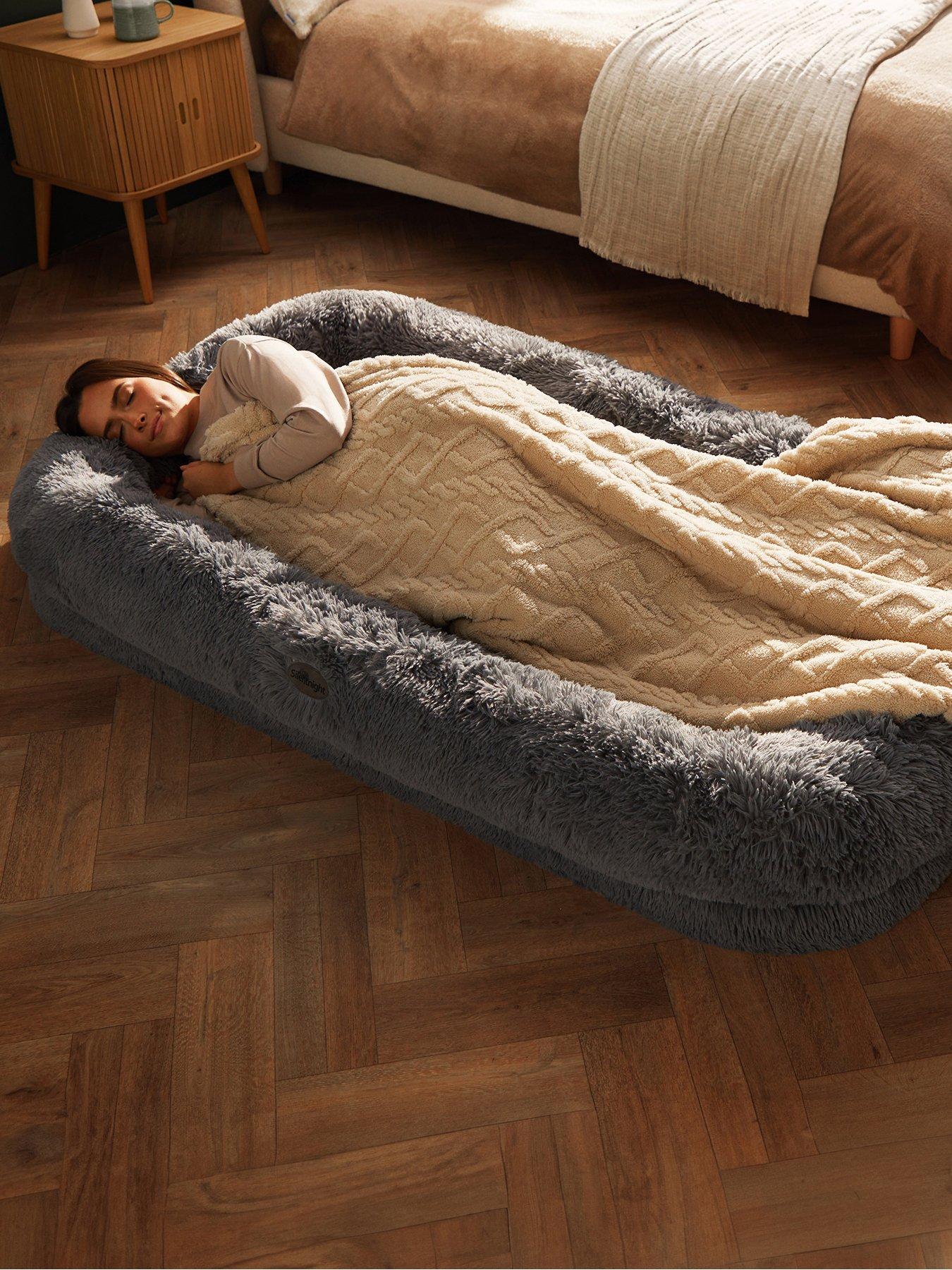 silentnight-snuggle-pod-human-pet-bed