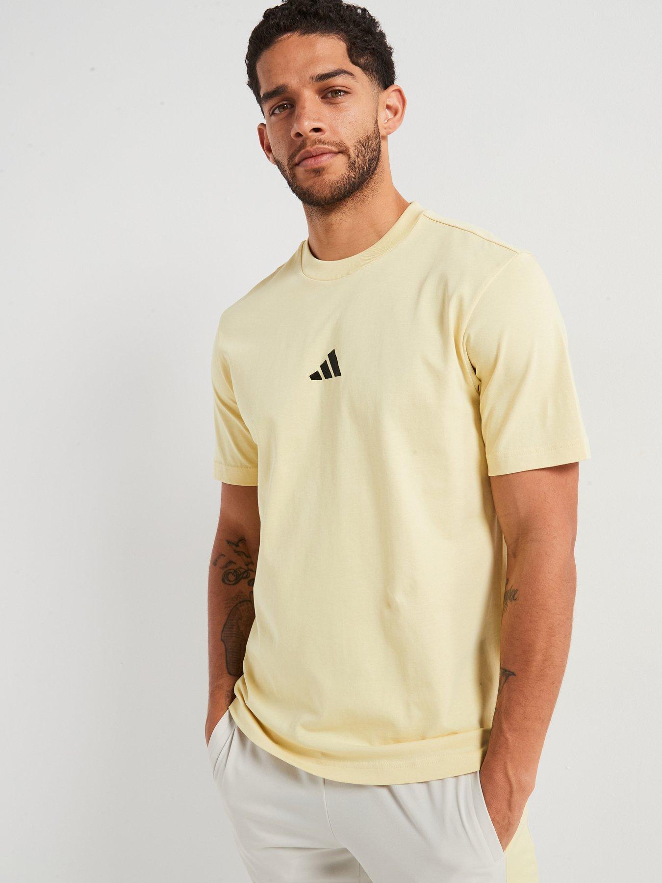 Image of adidas Sportswear Men's Essentials Small Logo Single Jersey T-Shirt - Yellow/Black