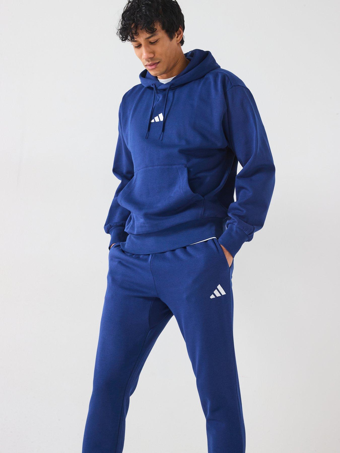 adidas-sportswear-mens-essentials-feelcozy-fleece-hoodie-blueoutfit