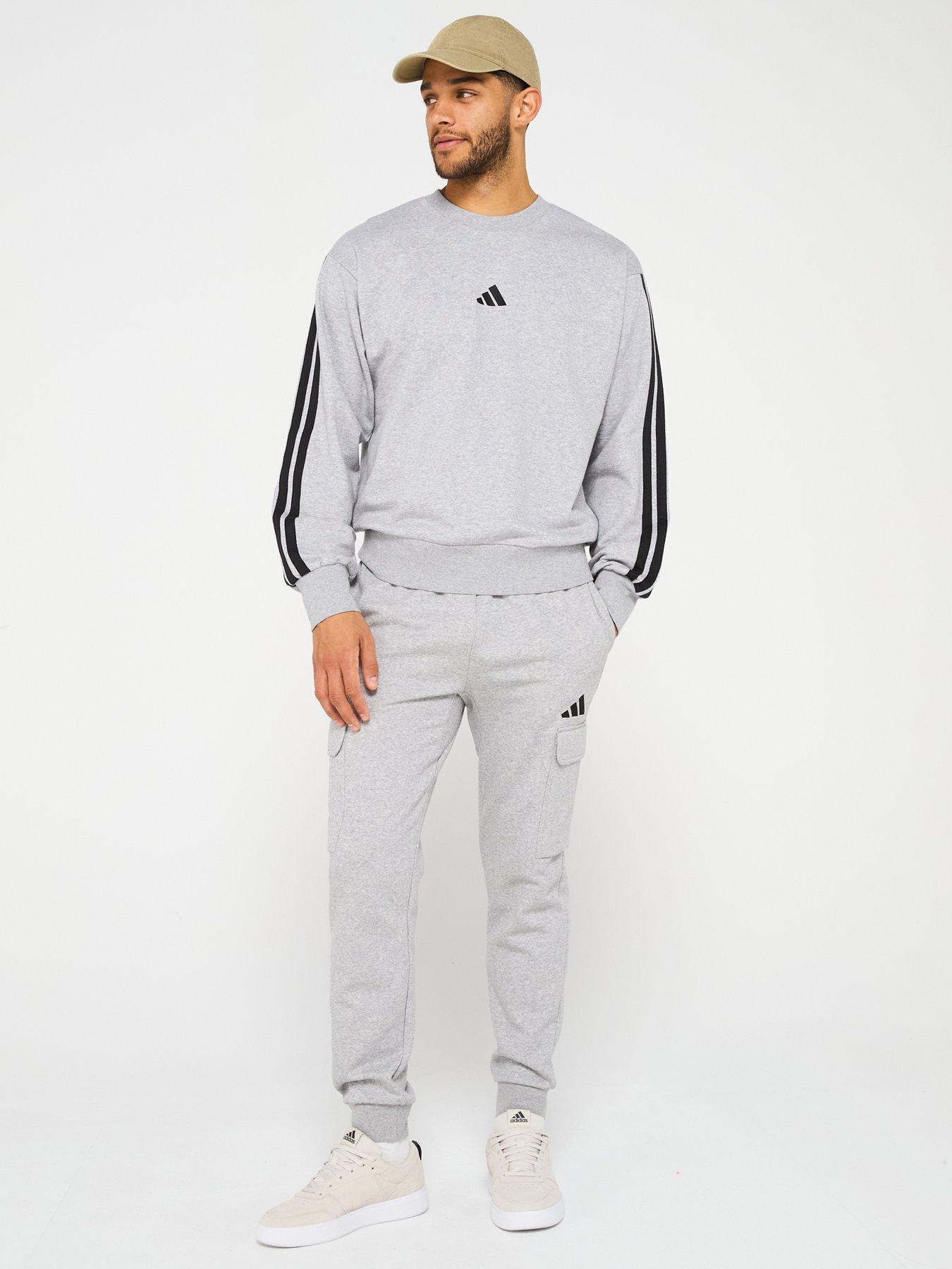 adidas-sportswear-mens-essentials-feelcozy-fleece-cargo-joggers-greyback