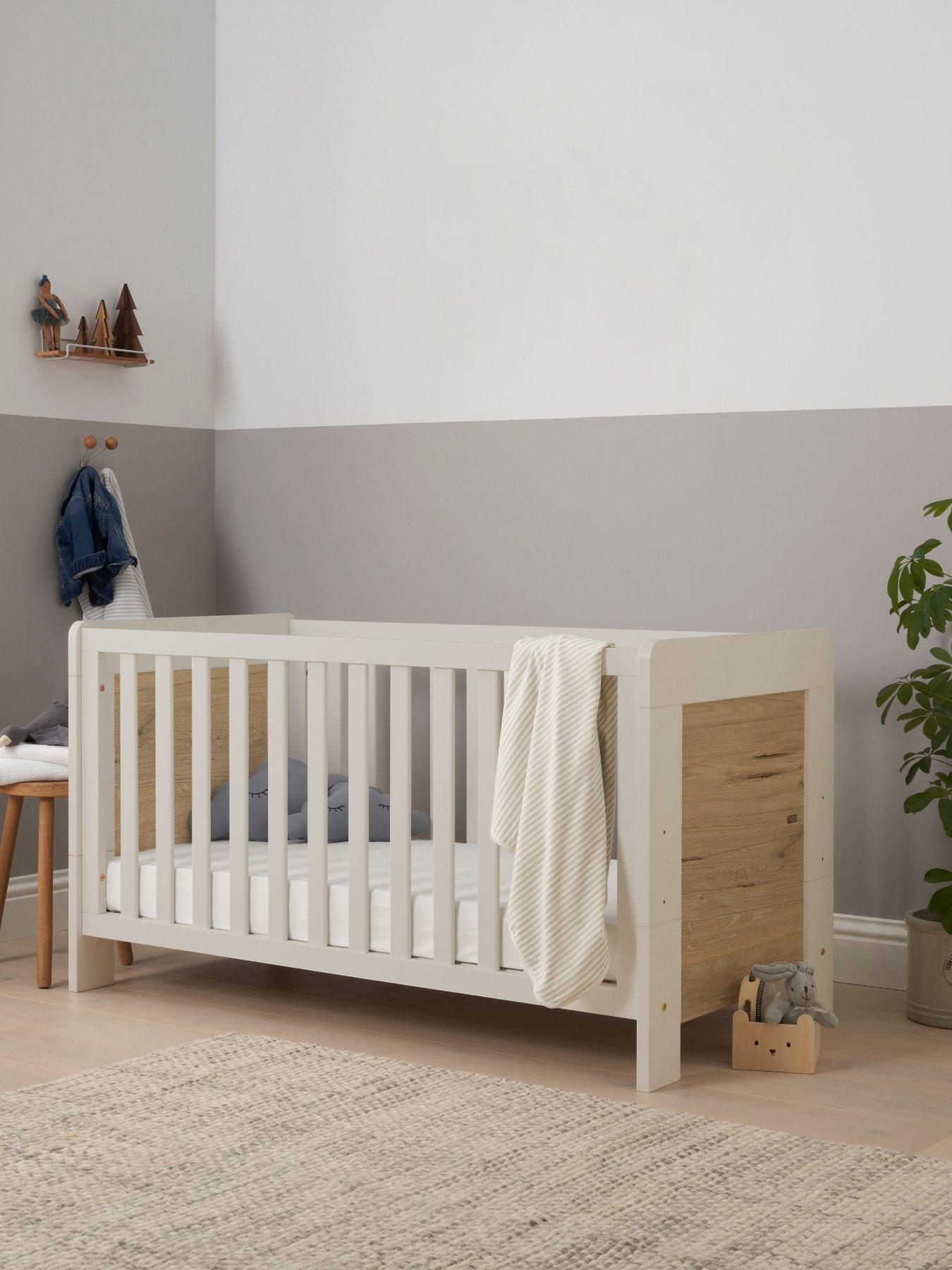 tutti-bambini-alba-mini-cot-bed-white-sand-distressed-oak