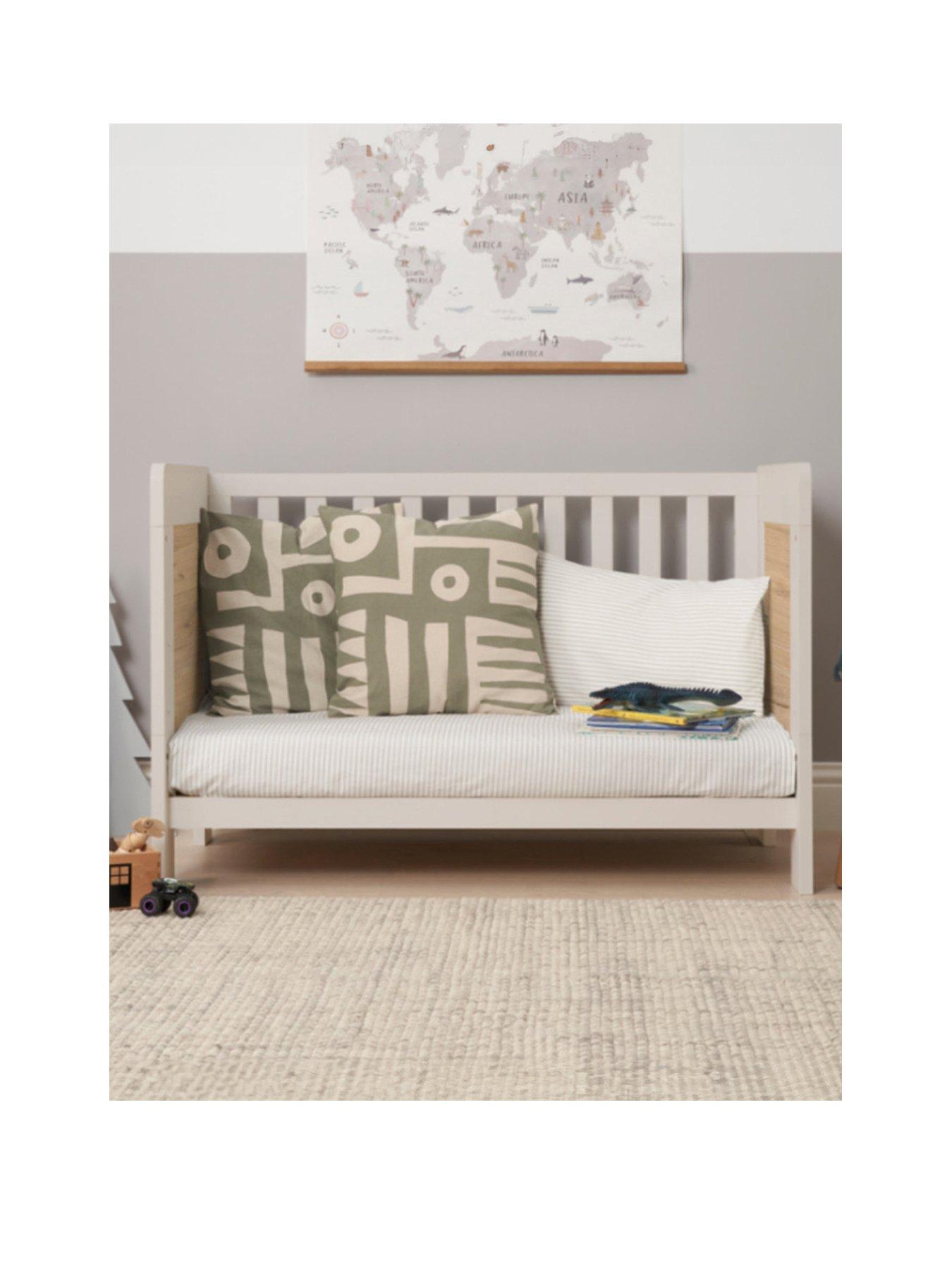 tutti-bambini-alba-mini-cot-bed-white-sand-distressed-oak