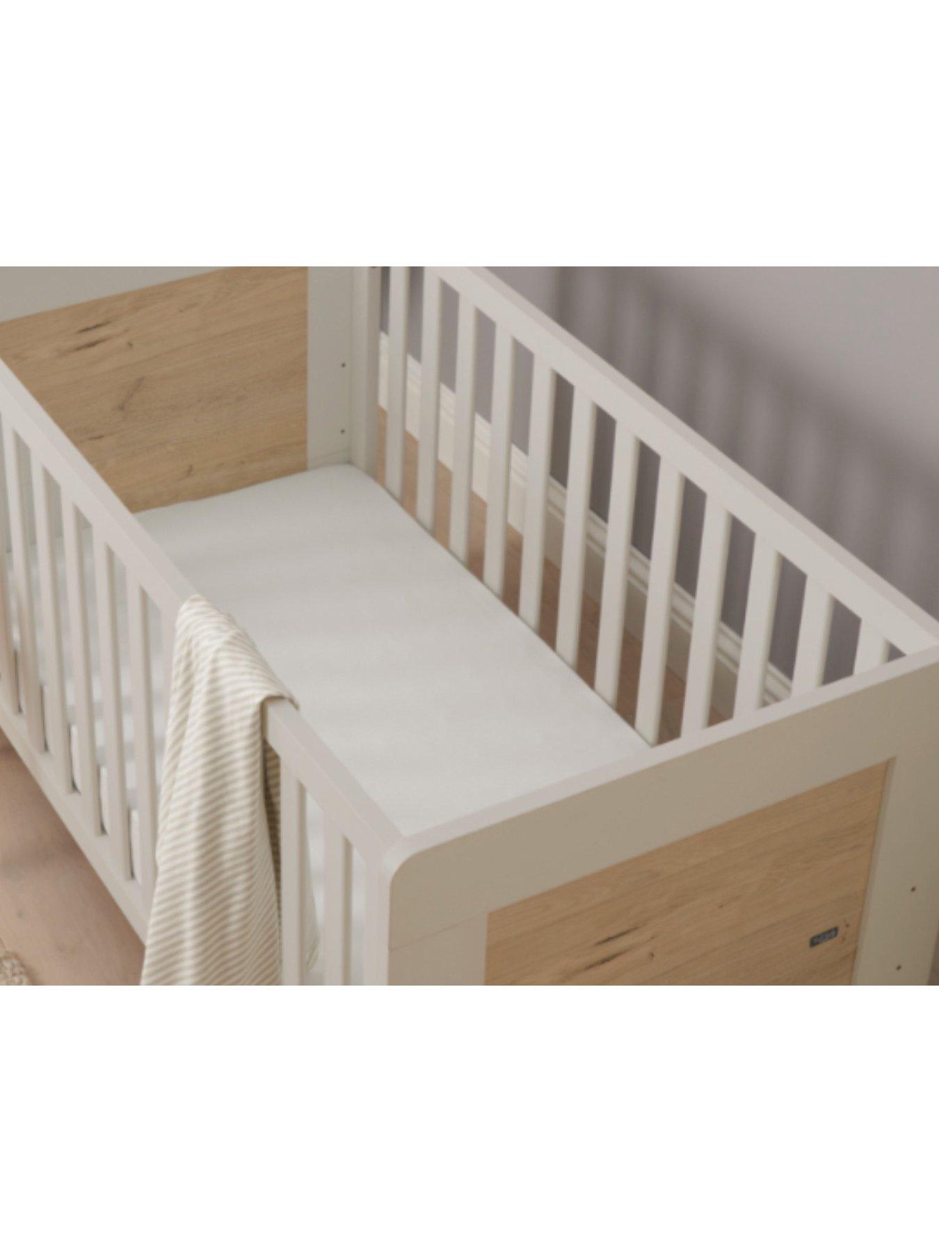 tutti-bambini-alba-mini-cot-bed-white-sand-distressed-oakdetail