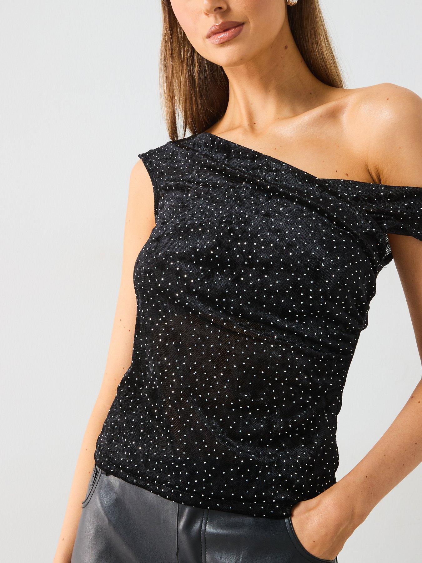 mango-rhinestone-detail-top-blackoutfit