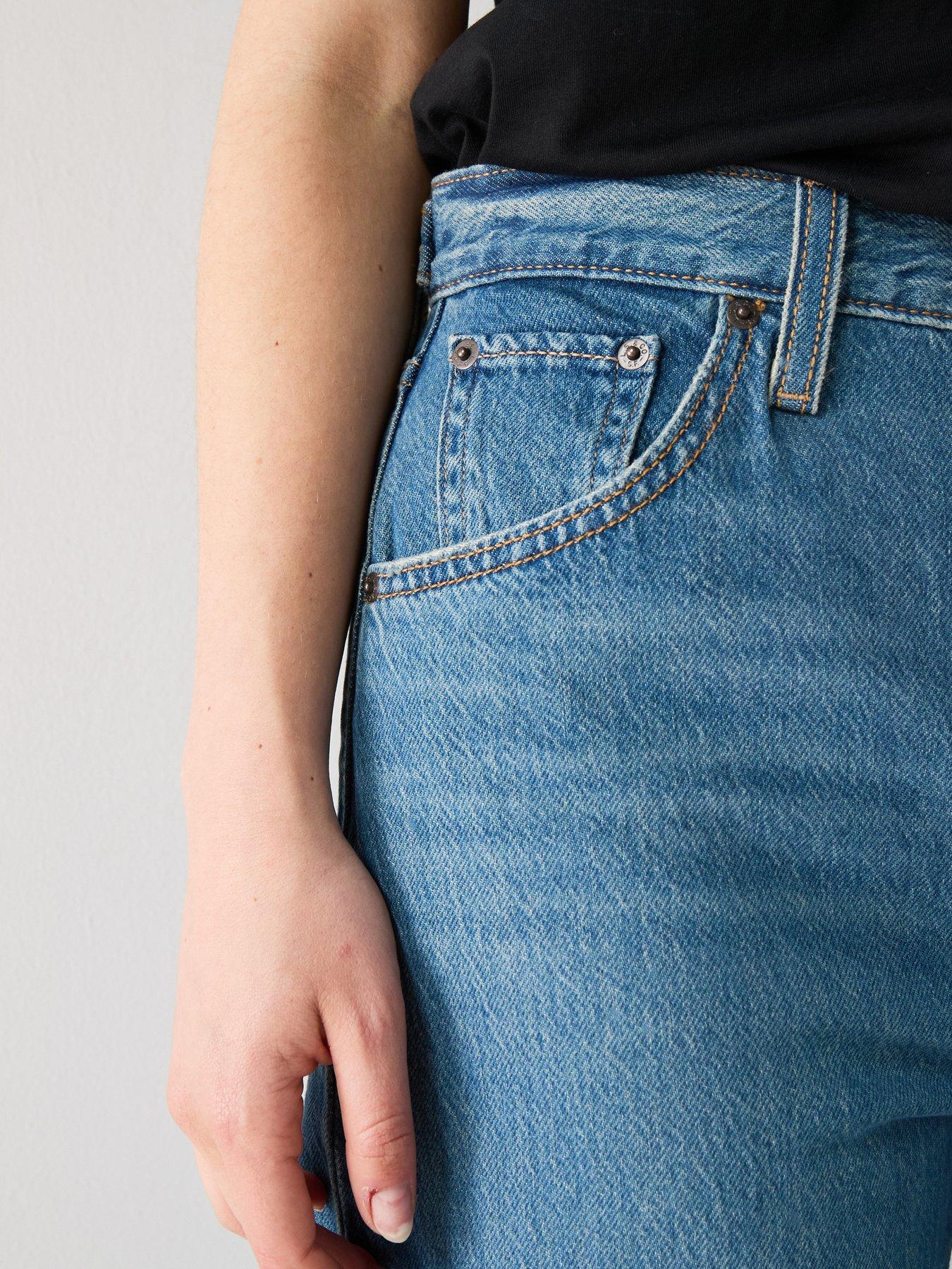 levis-cinch-baggy-jeans-chasing-dreamsnbsp--blueoutfit