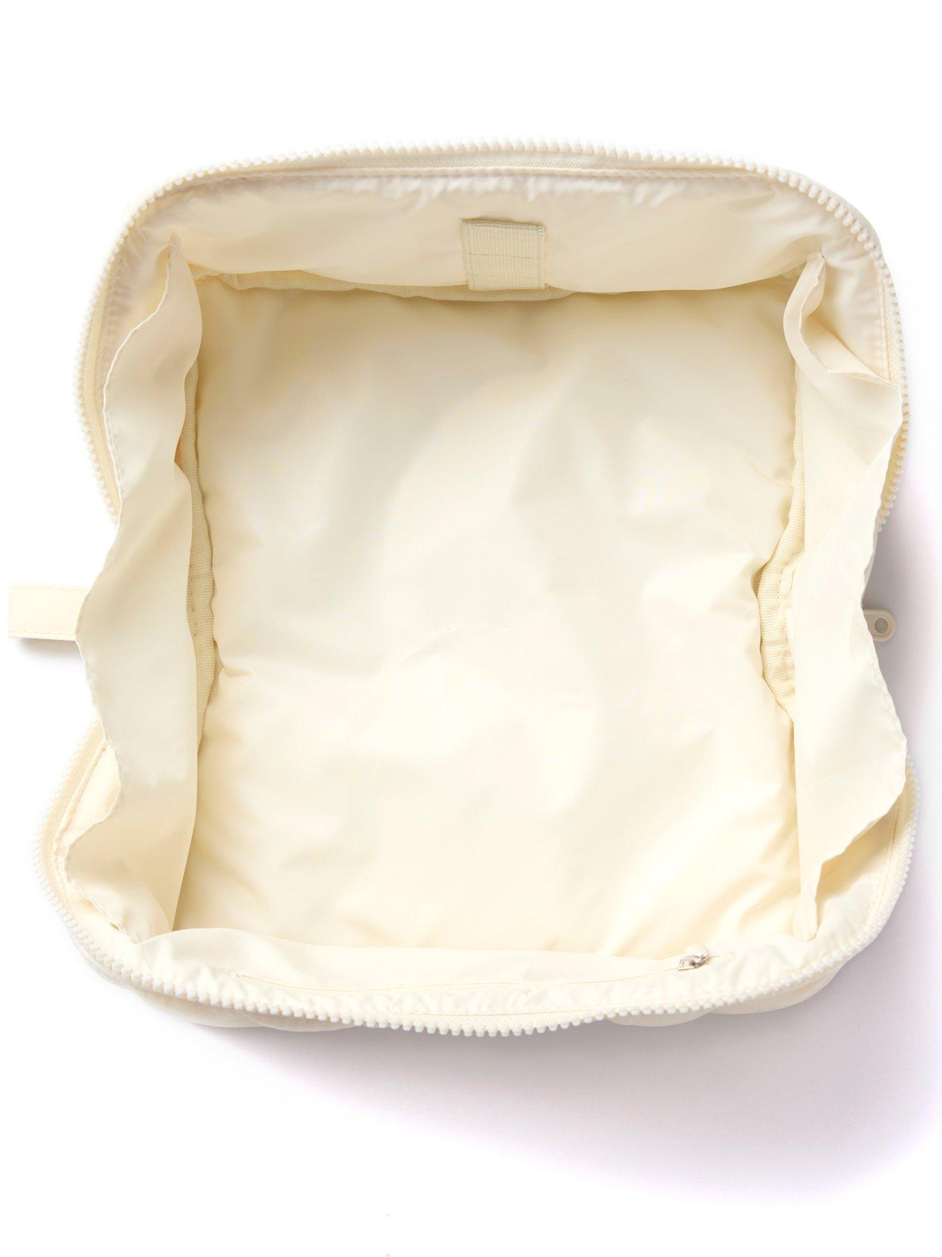 Image 3 of 6 of The Flat Lay Co. Marshmallow Makeup Box Bag in Vanilla