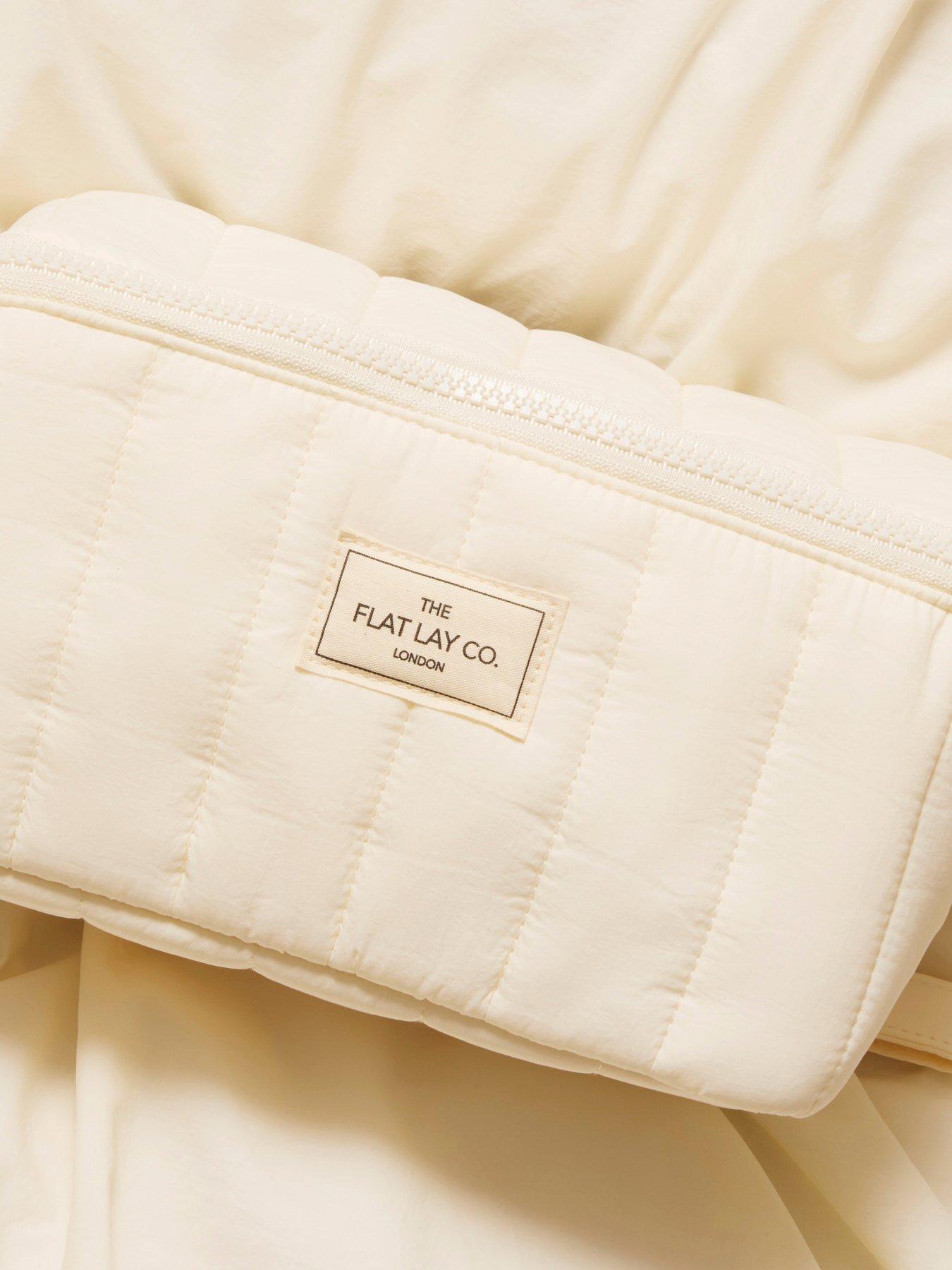 Image 4 of 6 of The Flat Lay Co. Marshmallow Makeup Box Bag in Vanilla
