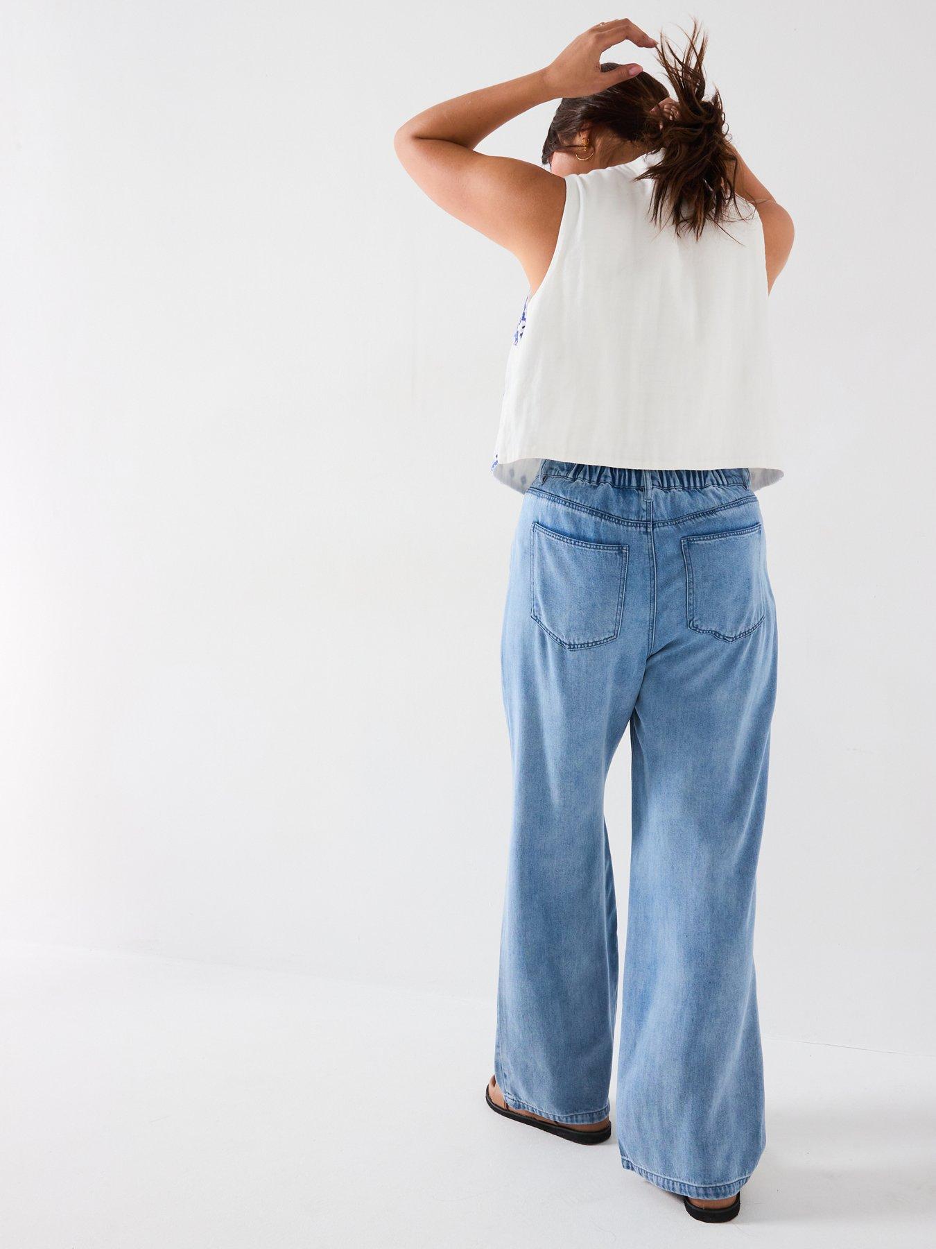 Image 6 of 7 of V by Very Curve Embroidered Waistcoat - Multi