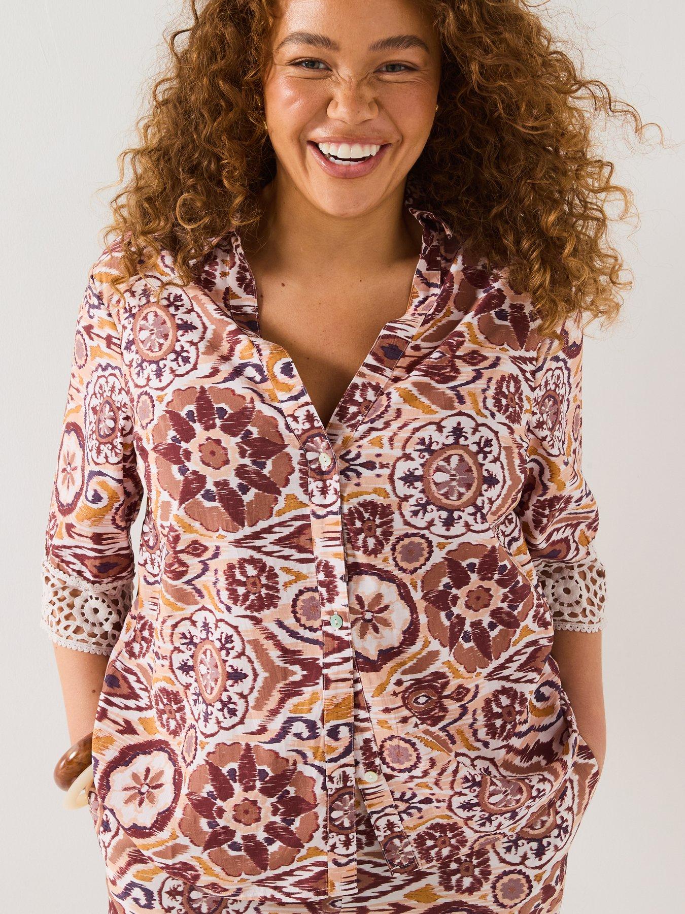 Image 4 of 6 of V by Very Curve Lace Trim Shirt Co-Ord - Print