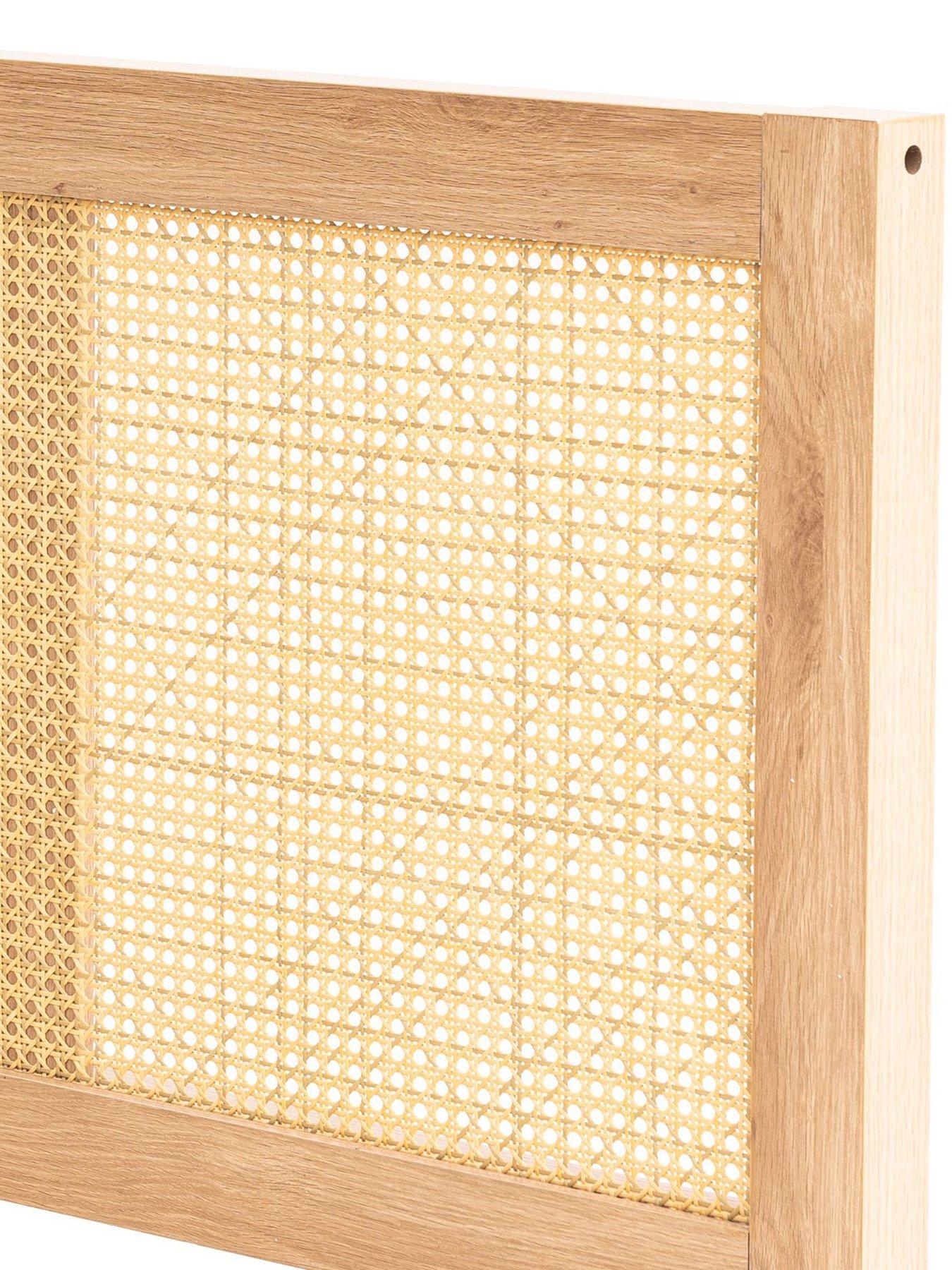 birlea-croxley-rattan-bed-oakdetail