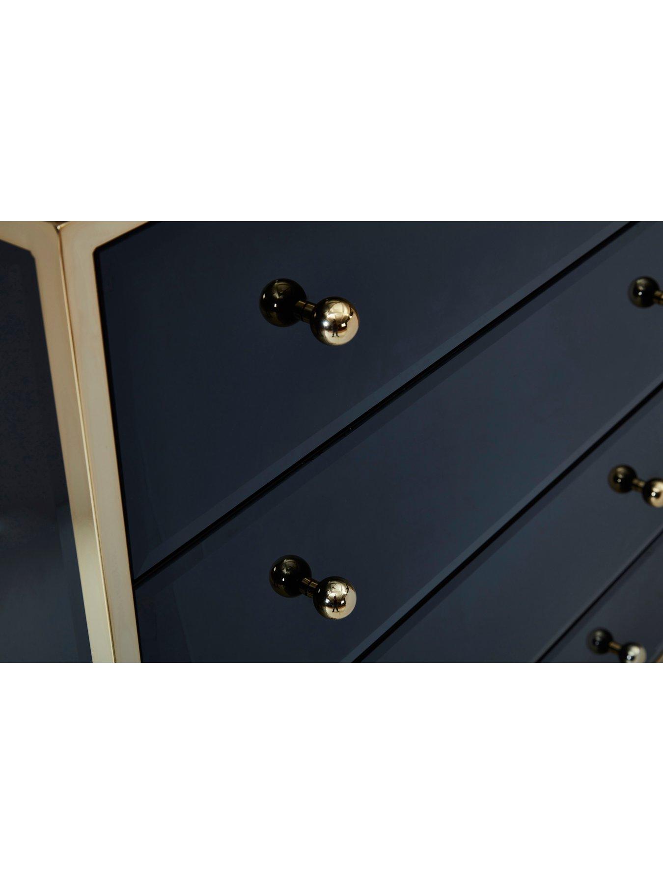 birlea-fenwick-4-drawer-chestoutfit