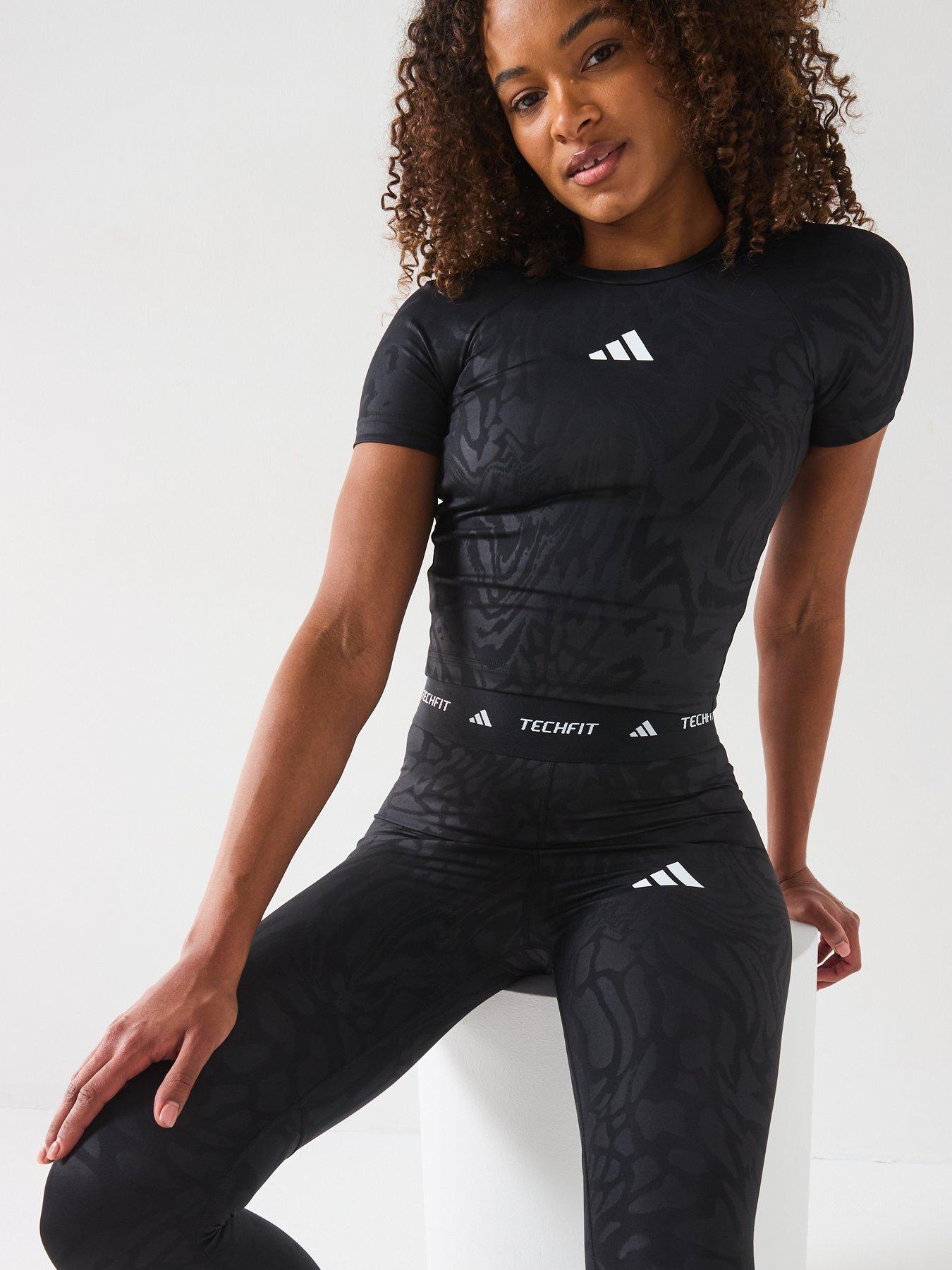 adidas-womens-training-tech-fit-printed-t-shirt-blackoutfit