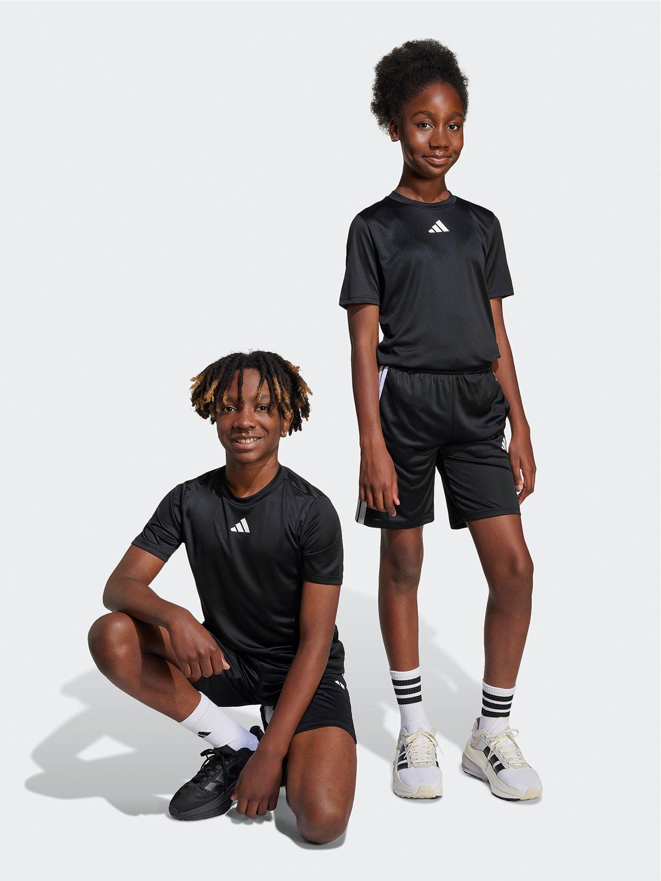 adidas-junior-boys-train-essentials-3-stripe-set-black