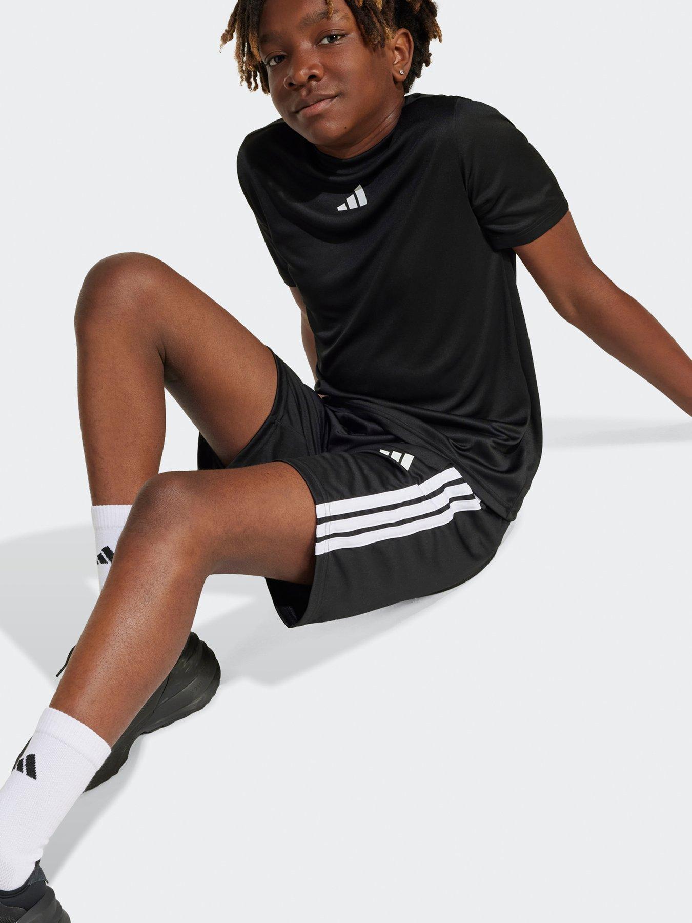 adidas-junior-boys-train-essentials-3-stripe-set-blackoutfit