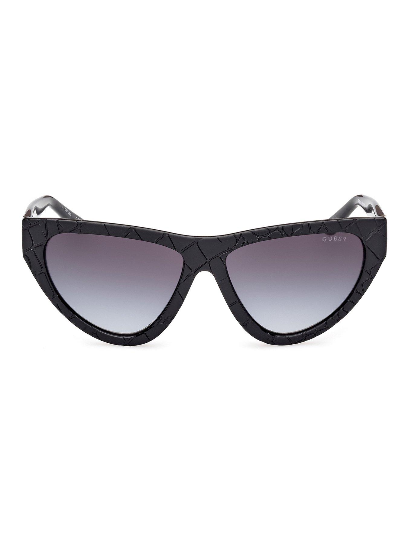 guess-cat-eye-frame-sunglasses-blackoutfit