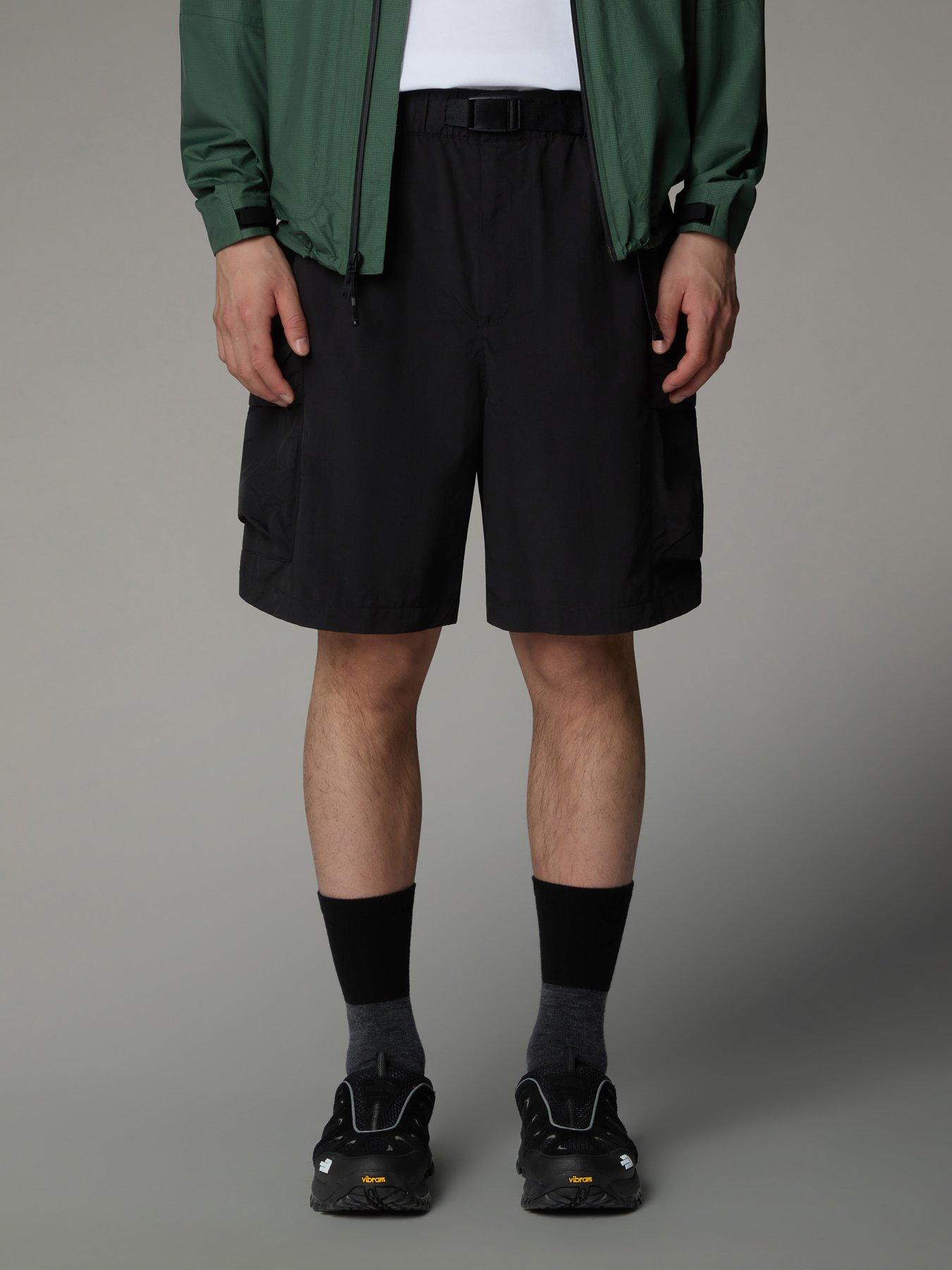 the-north-face-mens-cargo-pocket-shorts-black