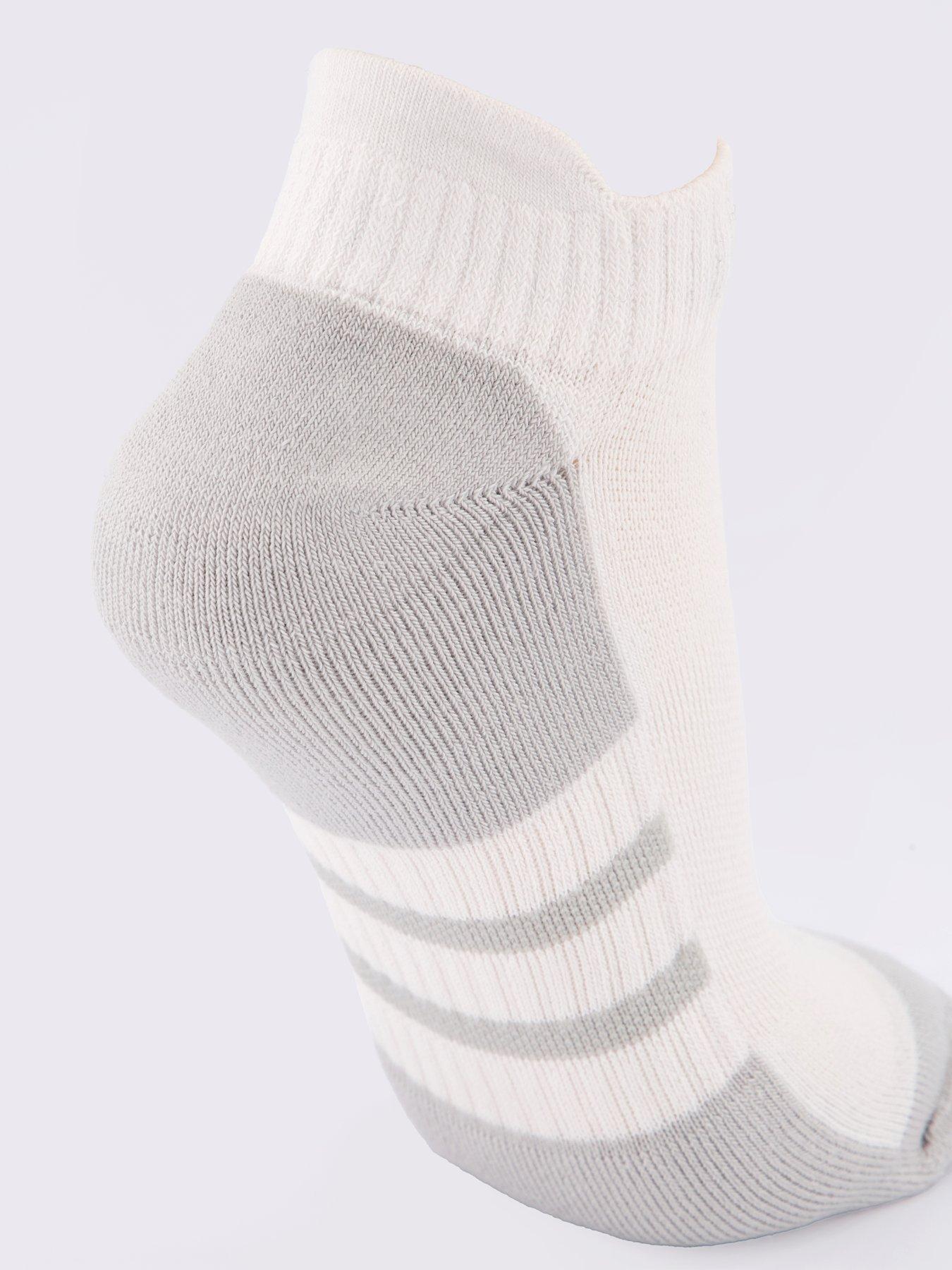 Image 4 of 4 of adidas Unisex Training Essential Low Socks 3 Pack - White/Grey Two